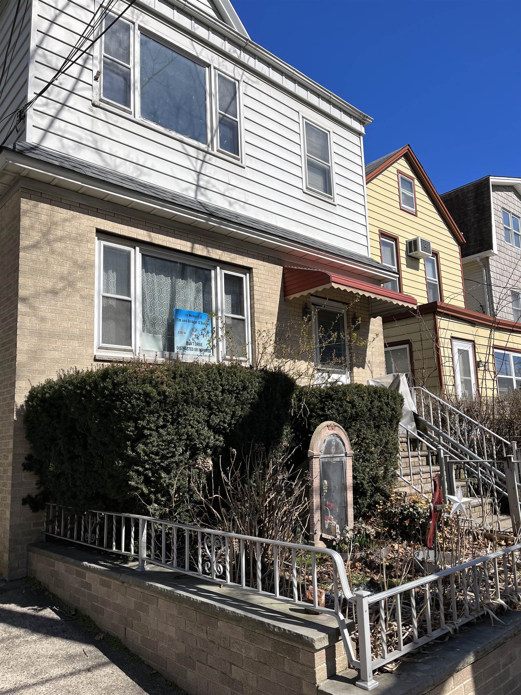 # 230003690 - For Rent in Bayonne NJ