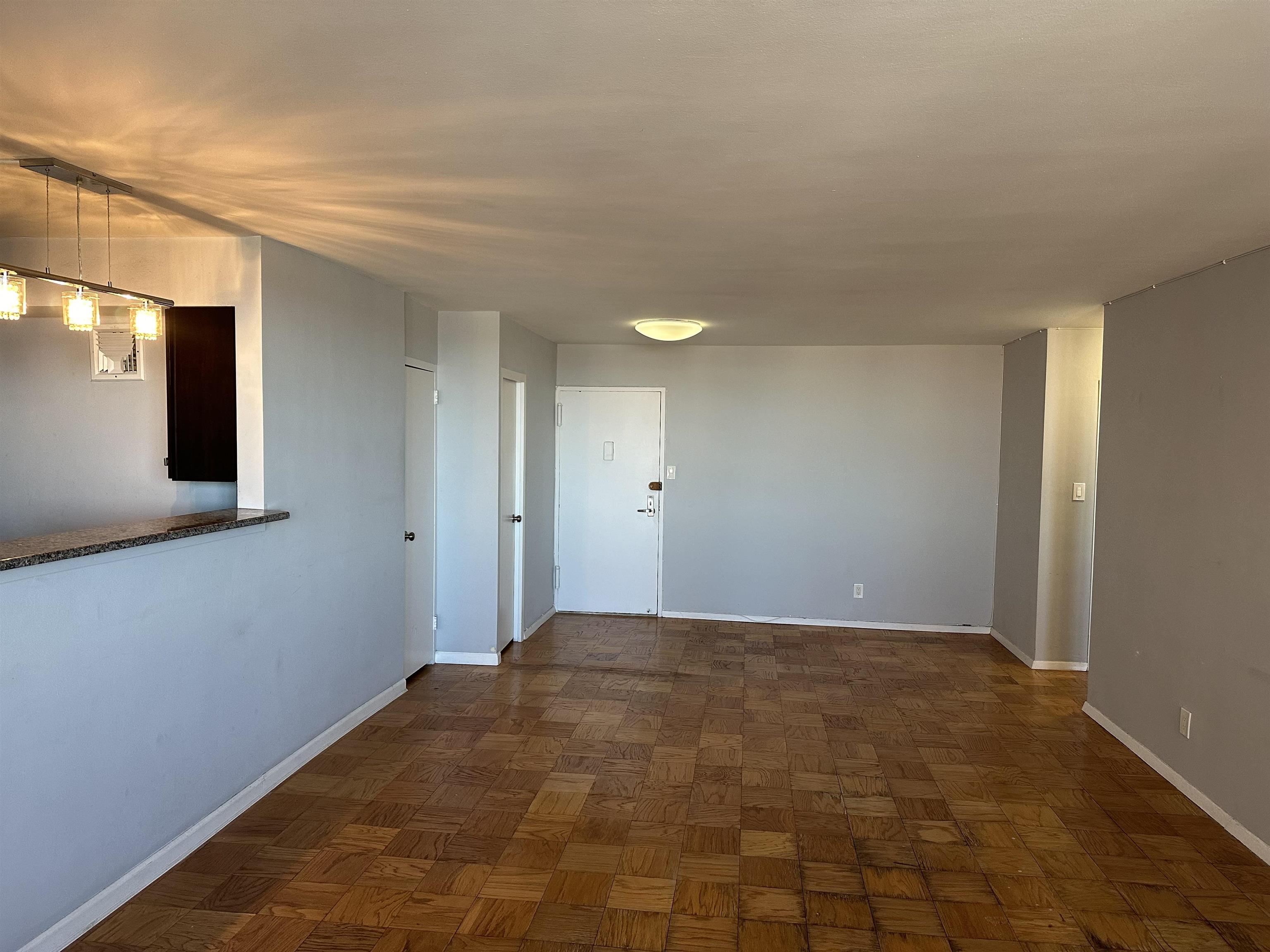 # 240002186 - For Rent in West New York NJ