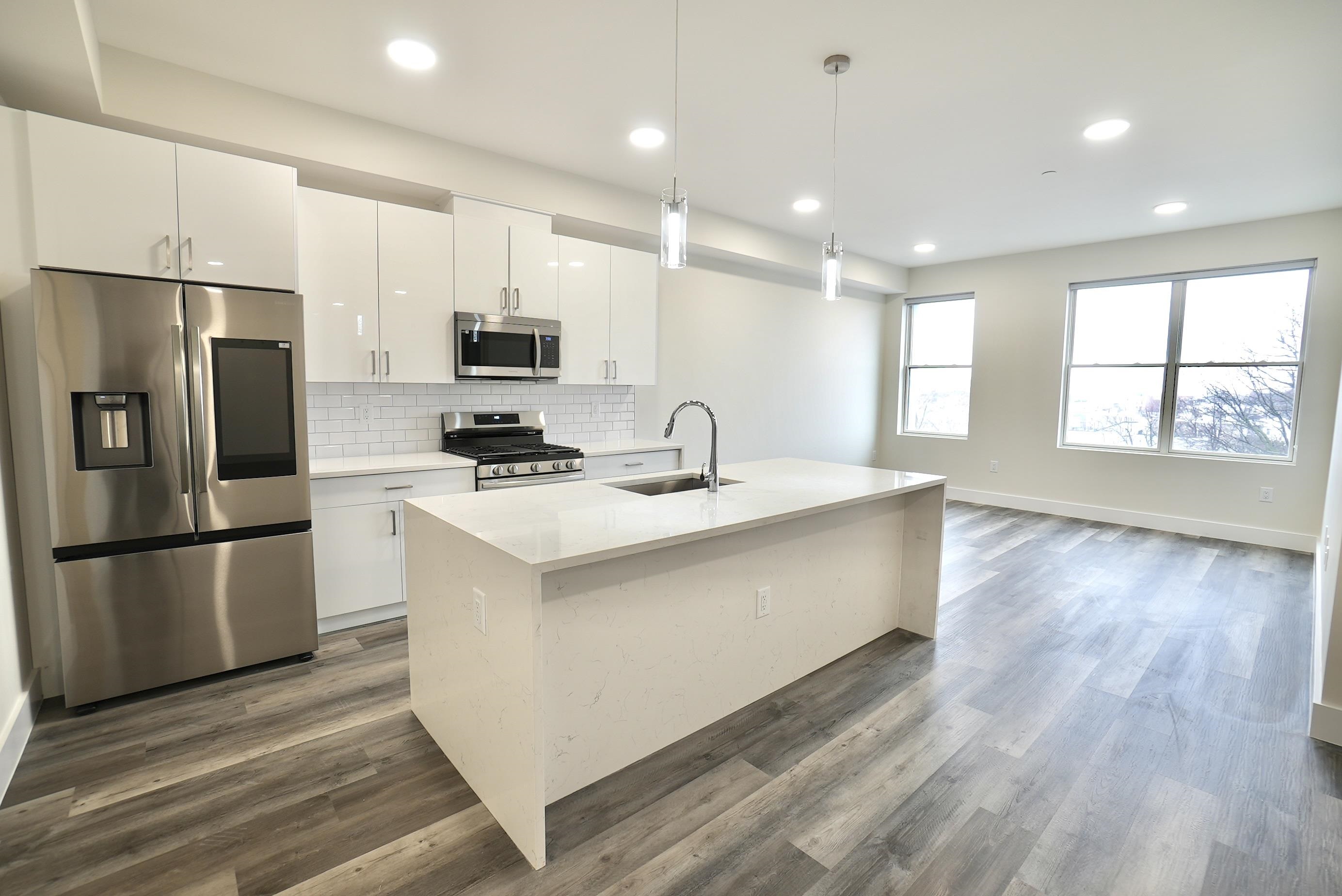 # 240002478 - For Rent in JERSEY CITY - Heights NJ