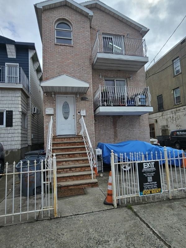 # 240005829 - For Rent in JERSEY CITY - Greenville NJ