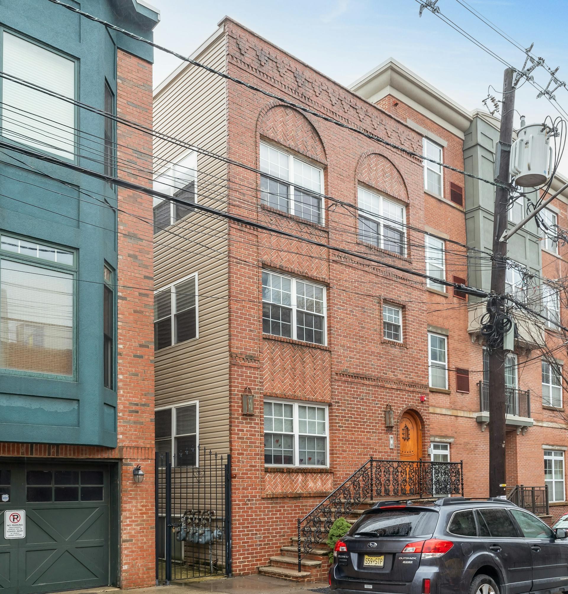 # 240006216 - For Rent in JERSEY CITY - Downtown NJ
