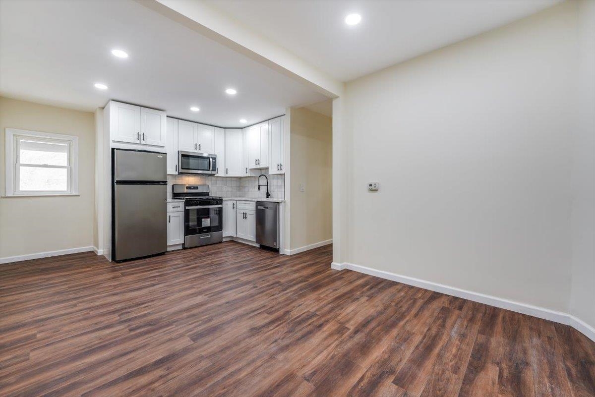 # 240007124 - For Rent in JERSEY CITY - Journal Square NJ