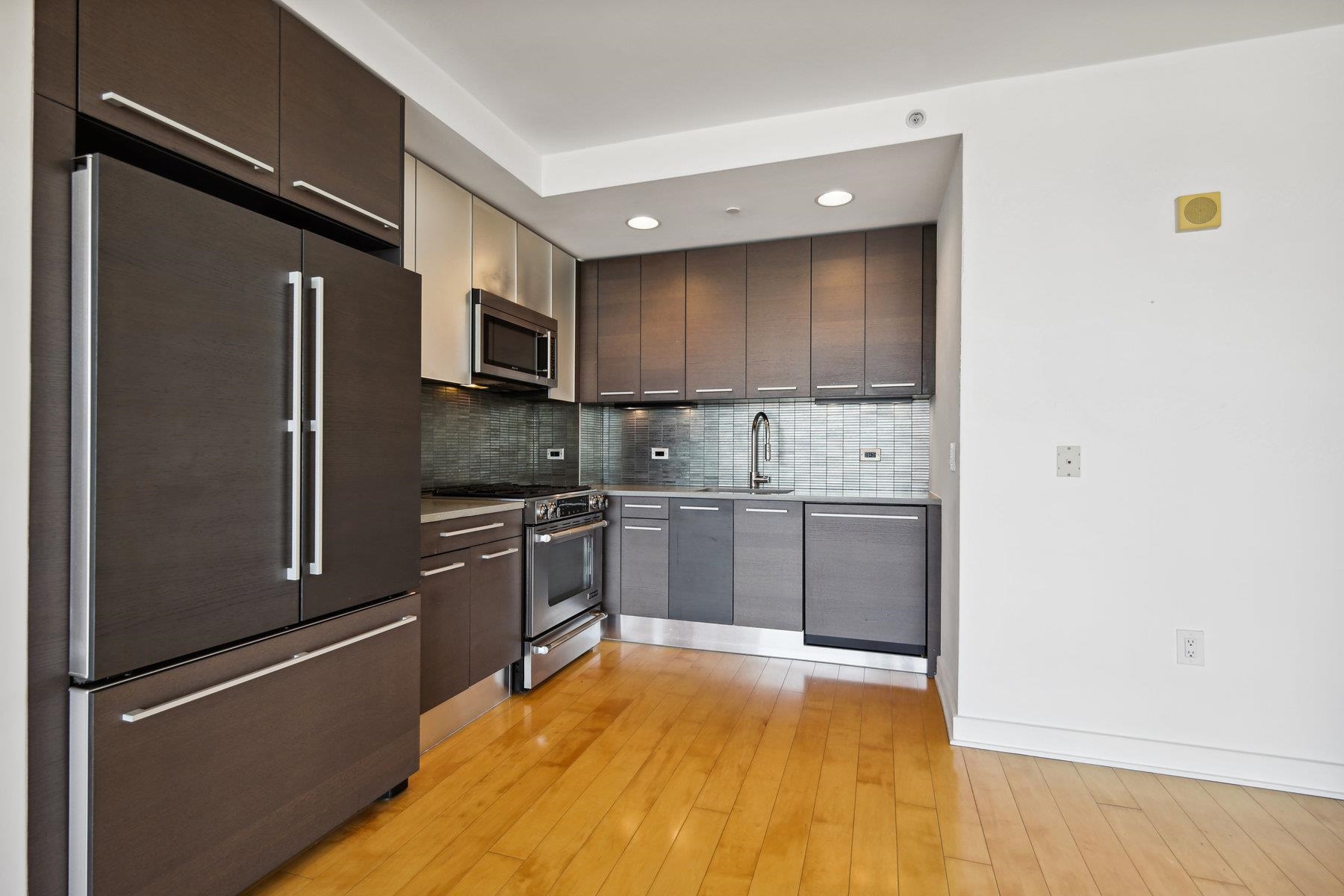 # 240007633 - For Rent in JERSEY CITY - Downtown NJ
