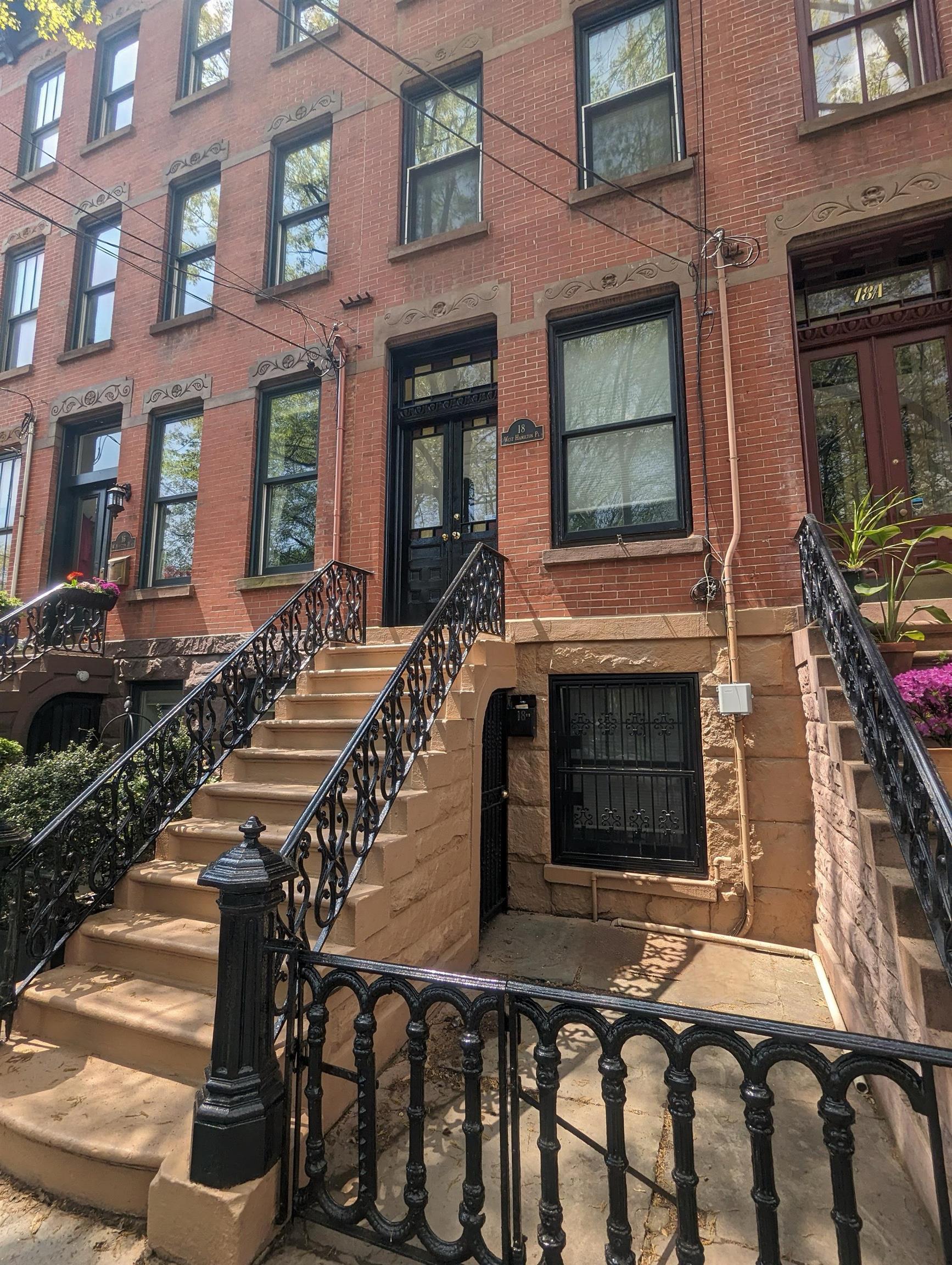 # 240008018 - For Rent in JERSEY CITY - Downtown NJ