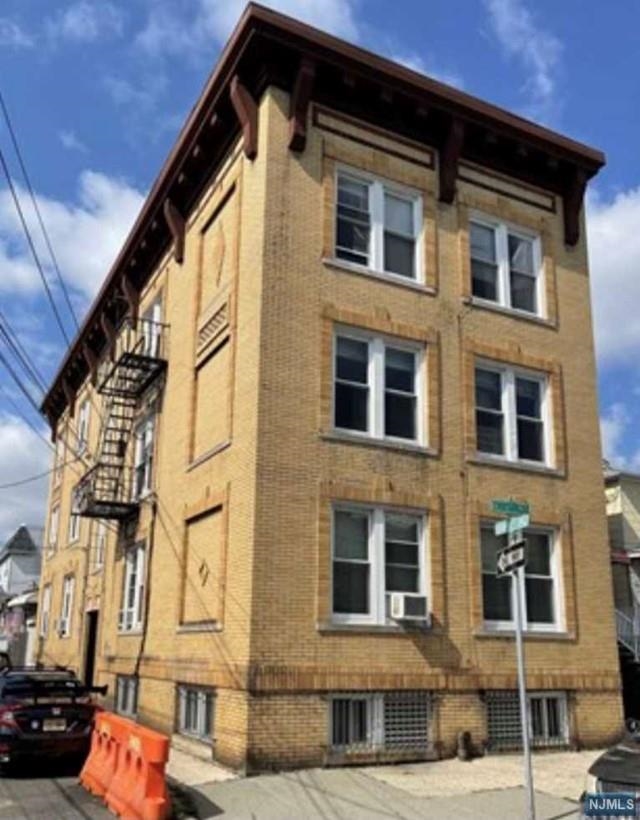 # 240008945 - For Rent in Bayonne NJ