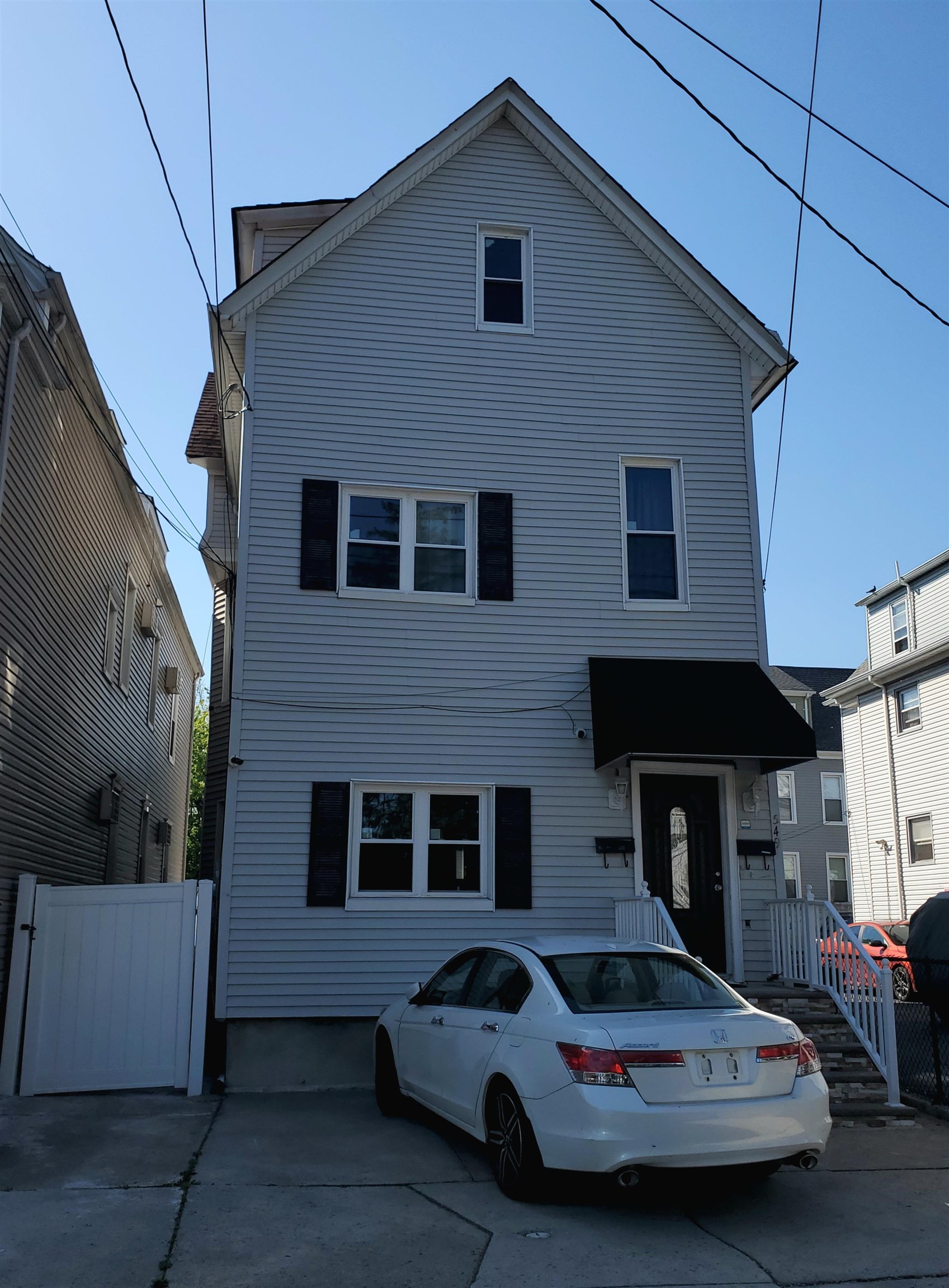 # 240009023 - For Rent in Bayonne NJ