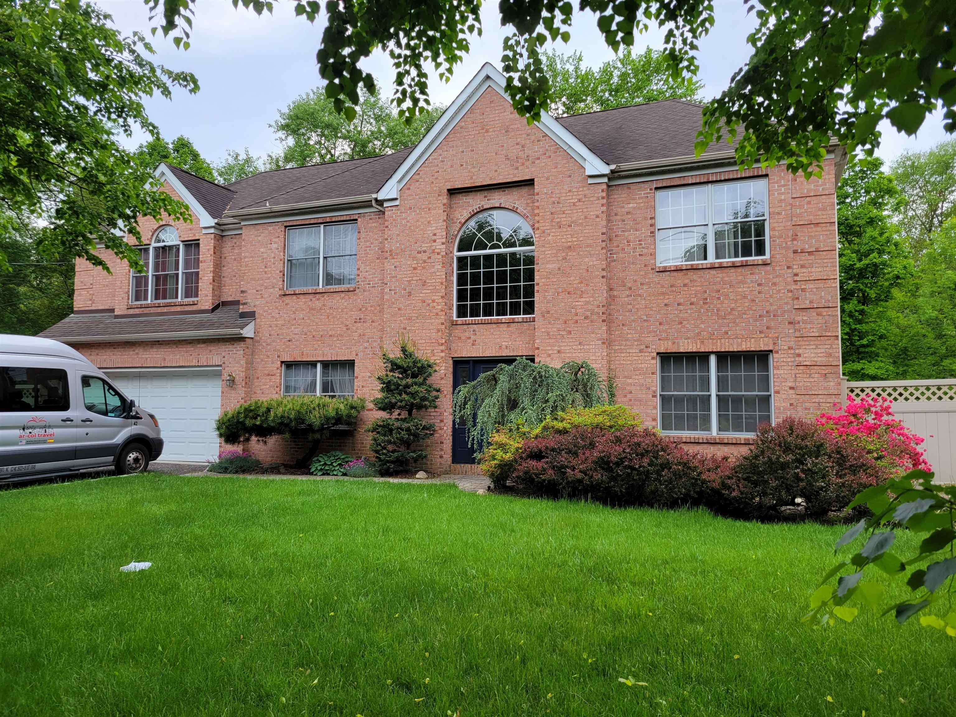 # 240009094 - For Rent in Paramus NJ