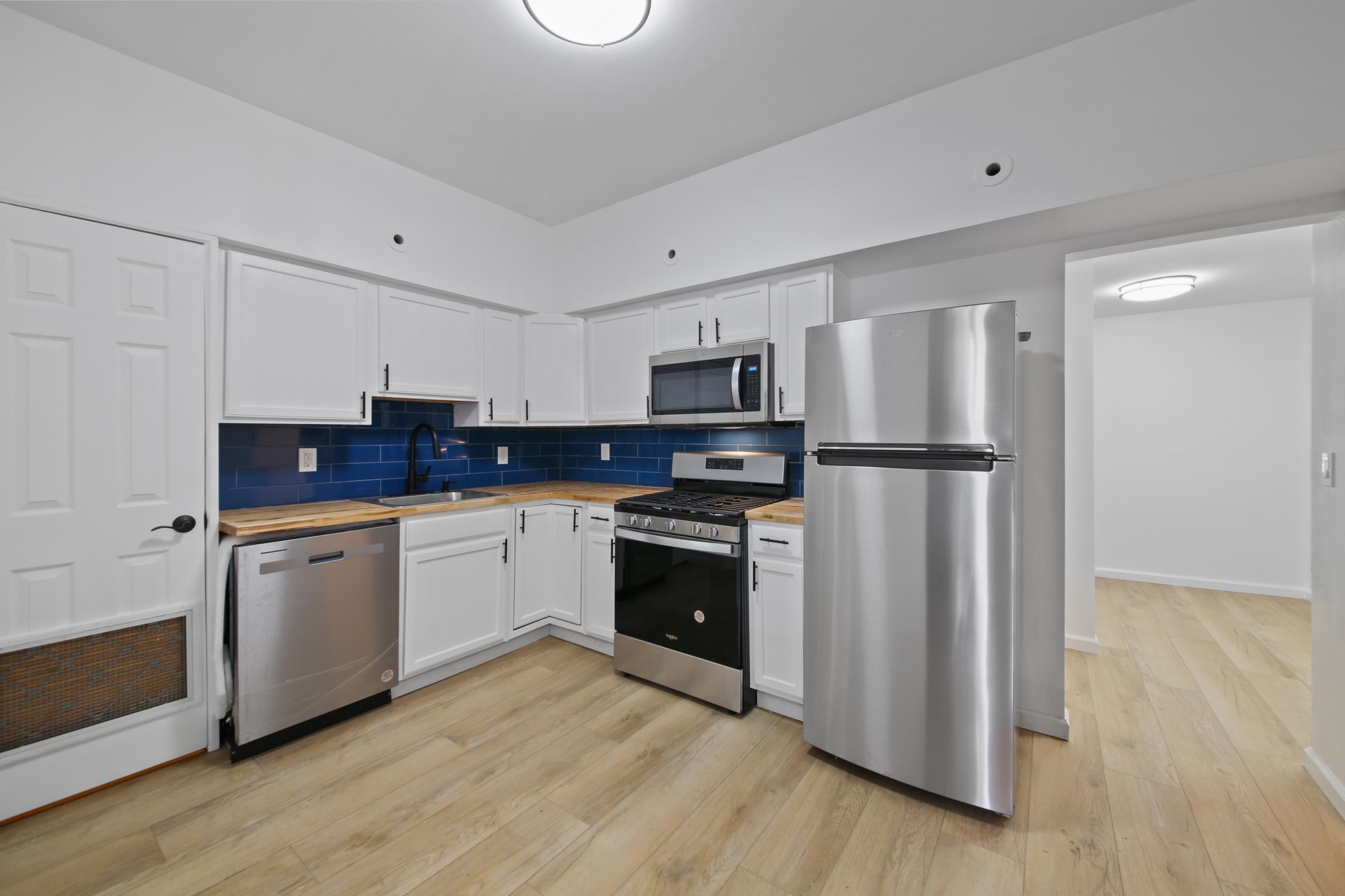 # 240009336 - For Rent in JERSEY CITY - Heights NJ