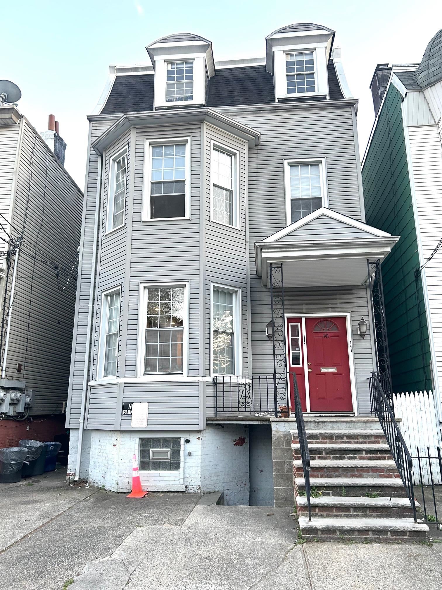 # 240010395 - For Rent in JERSEY CITY - Heights NJ