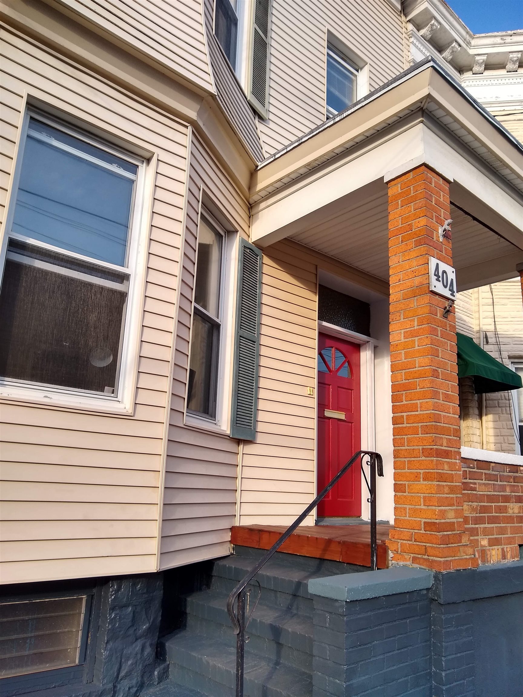 # 240011006 - For Rent in West New York NJ