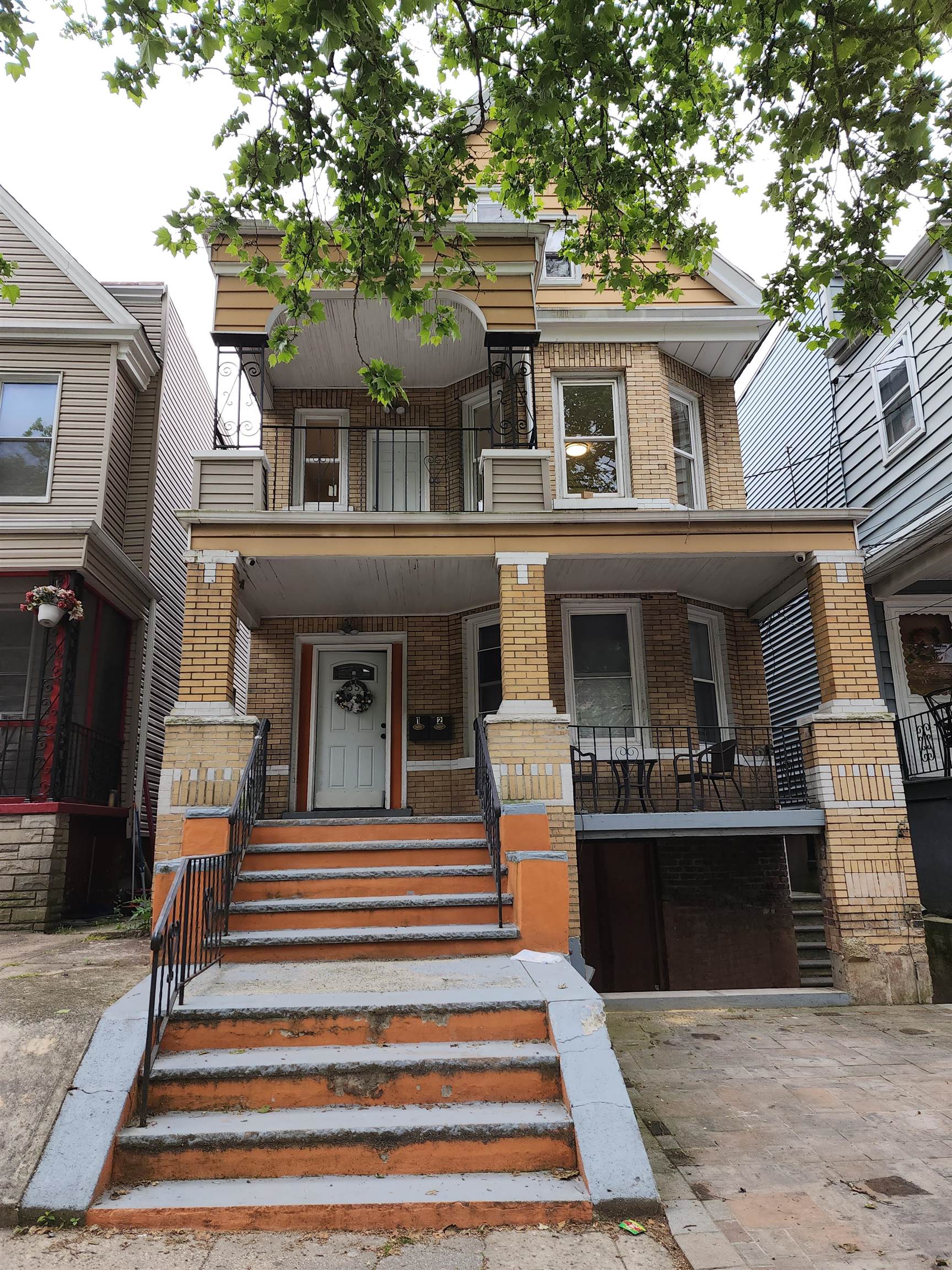 # 240012425 - For Rent in JERSEY CITY - Greenville NJ