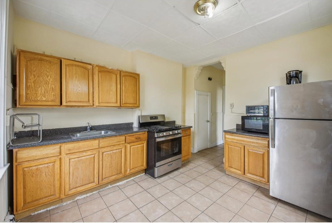 # 240014391 - For Rent in JERSEY CITY - Heights NJ