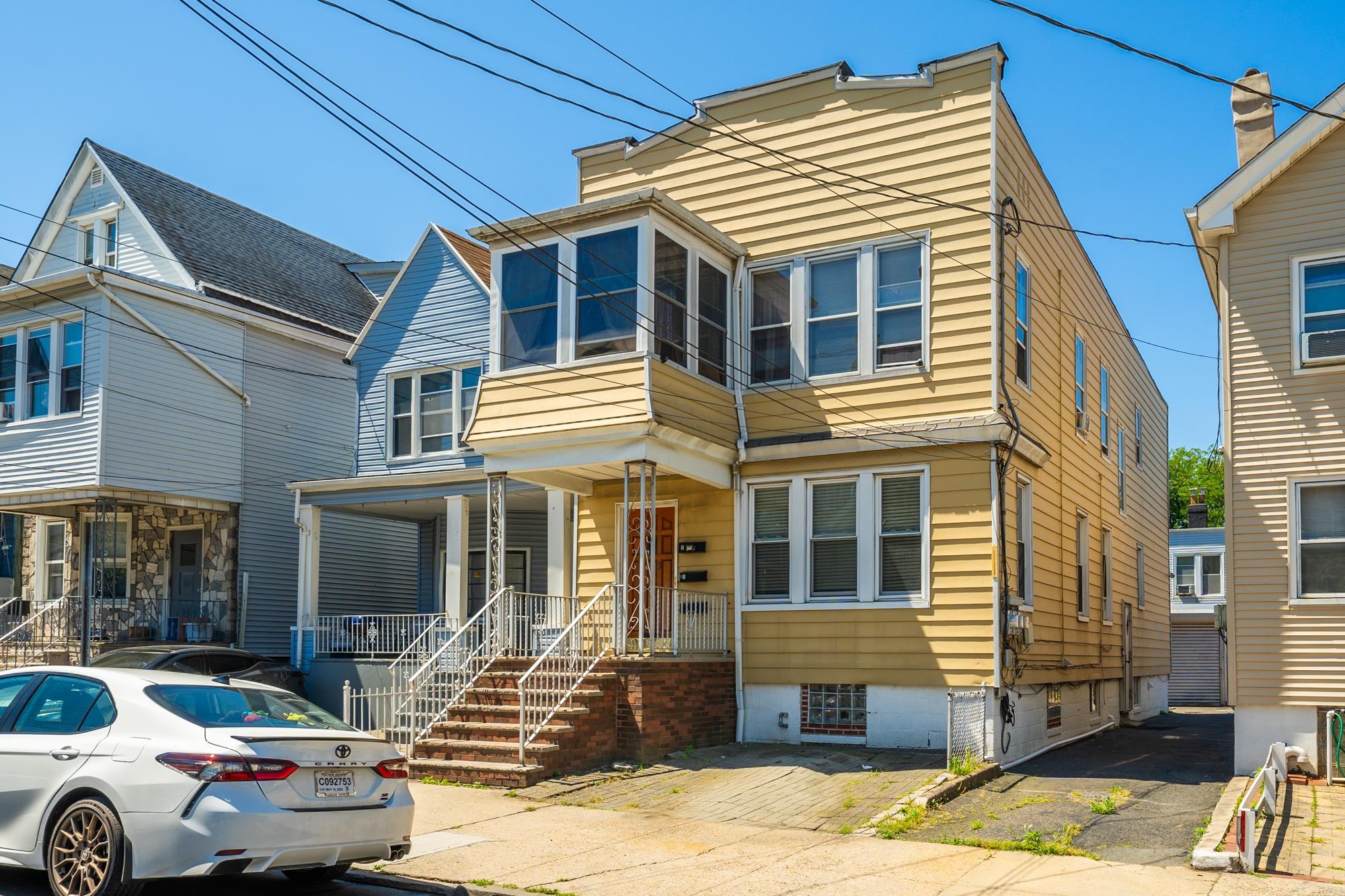 # 240014583 - For Rent in JERSEY CITY - Greenville NJ