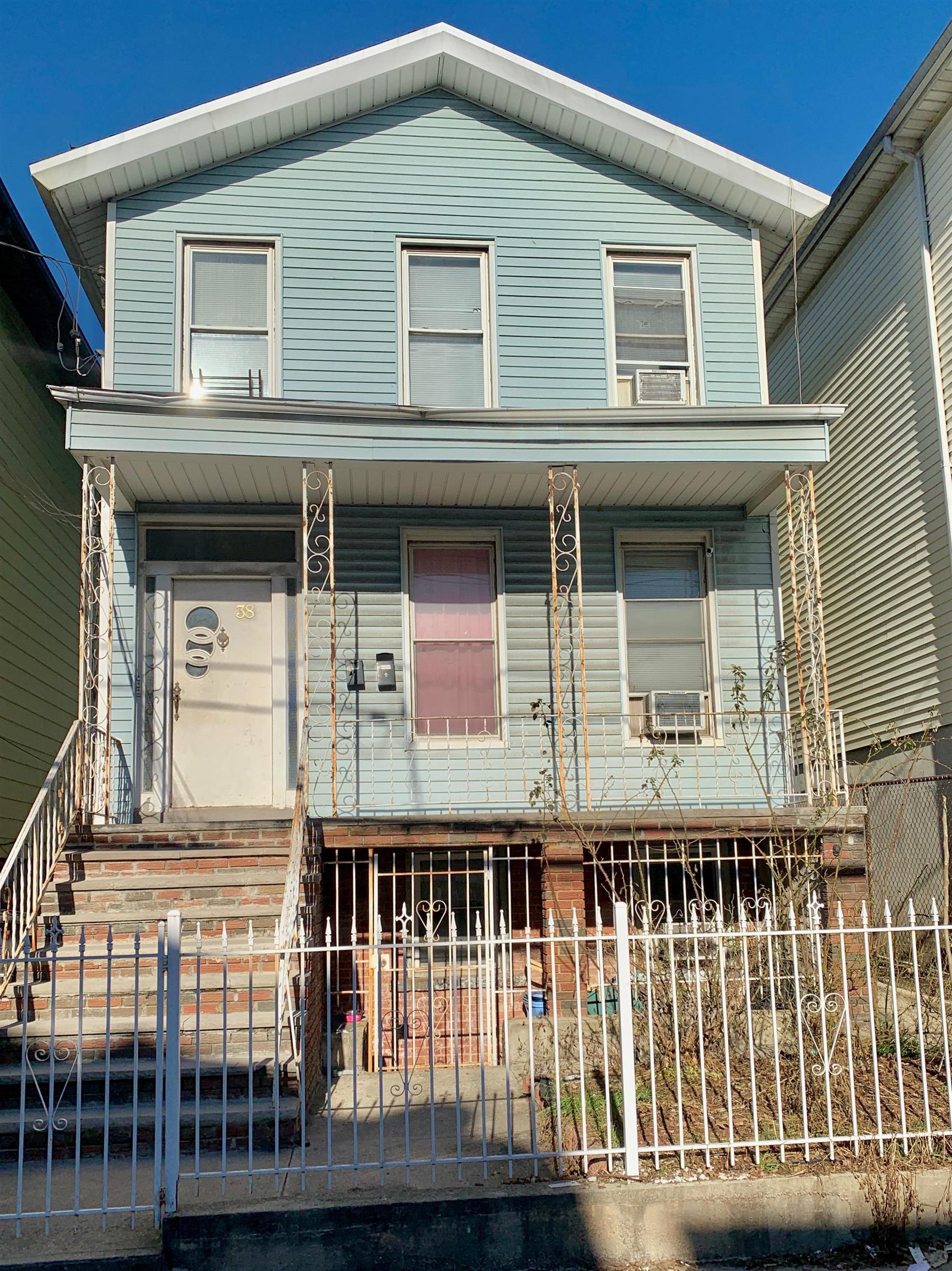 # 240015034 - For Rent in JERSEY CITY - West Bergen NJ