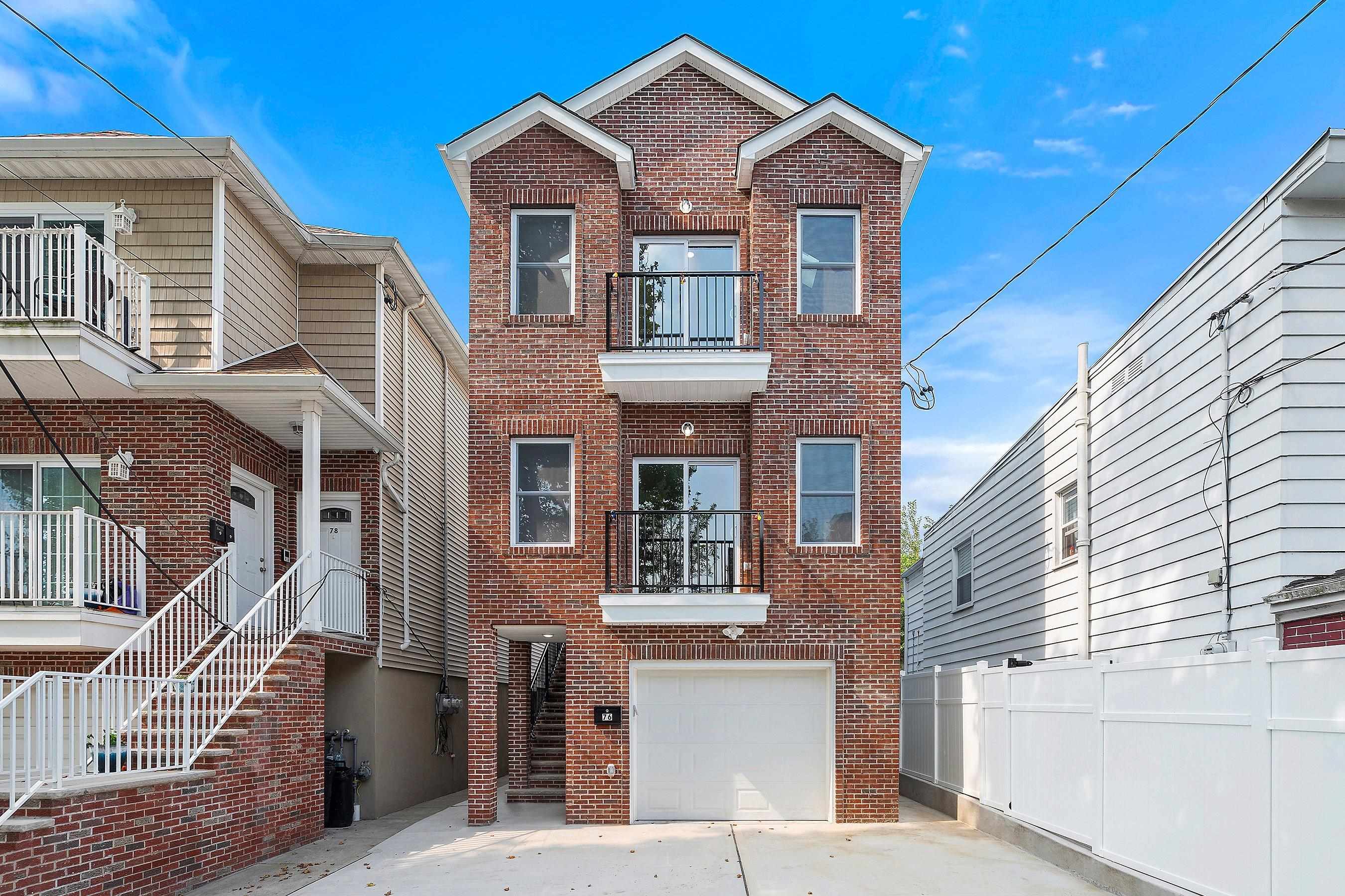 # 240015323 - For Rent in Bayonne NJ