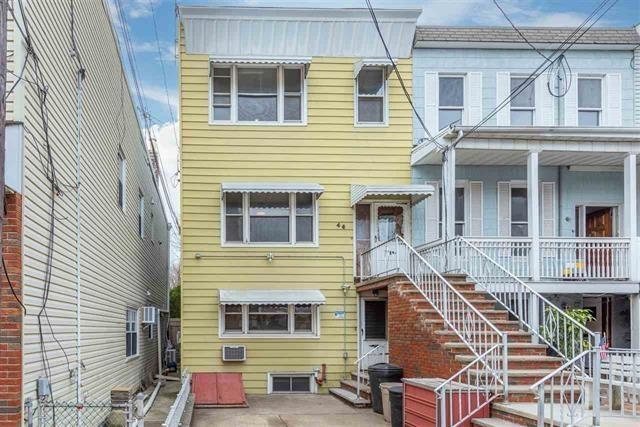 # 240015410 - For Rent in Bayonne NJ