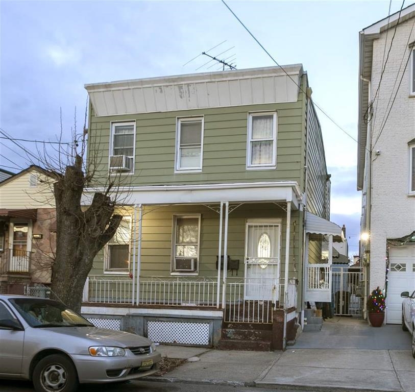 # 240016062 - For Rent in JERSEY CITY - West Bergen NJ