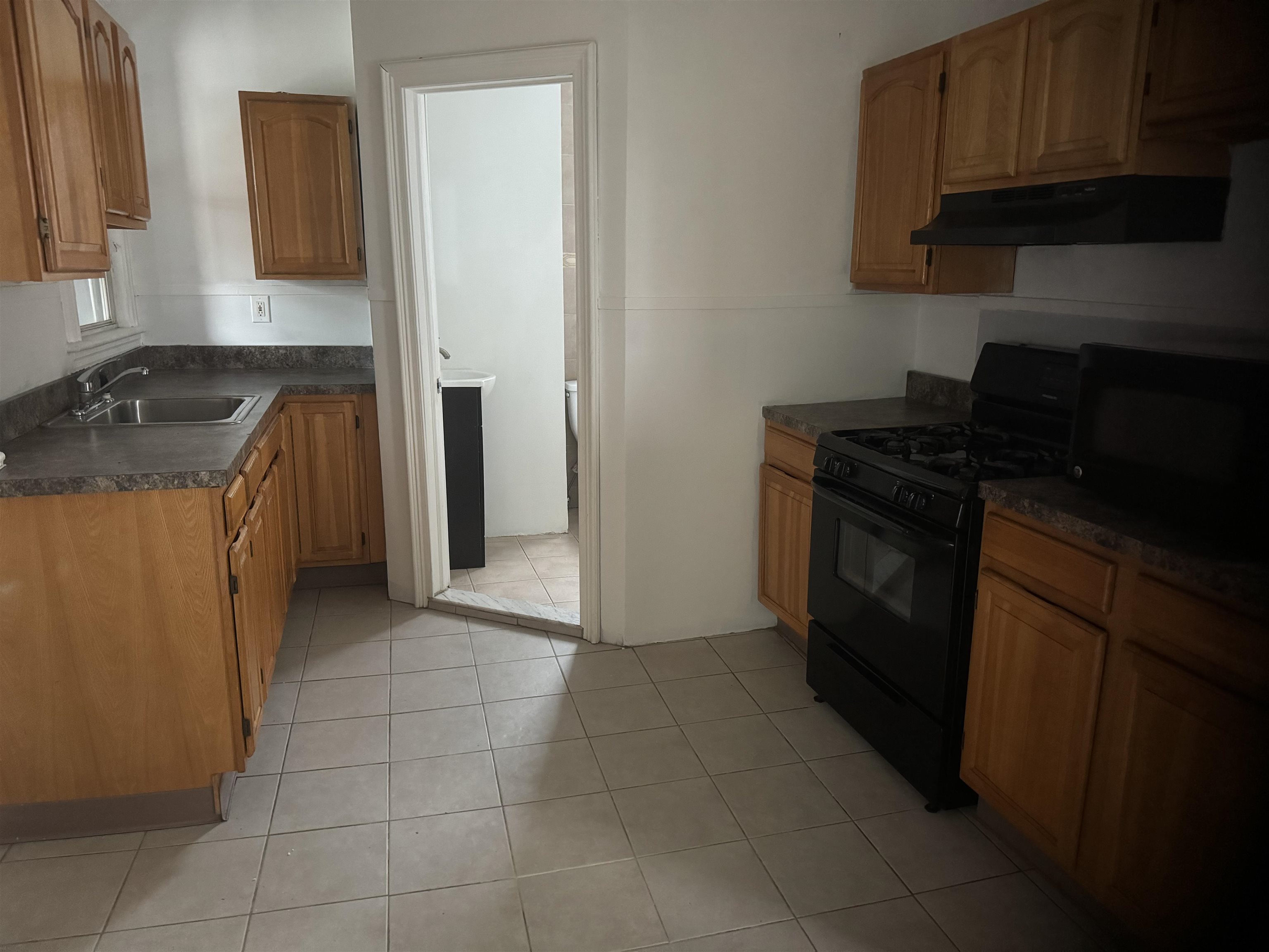 # 240017044 - For Rent in Bayonne NJ