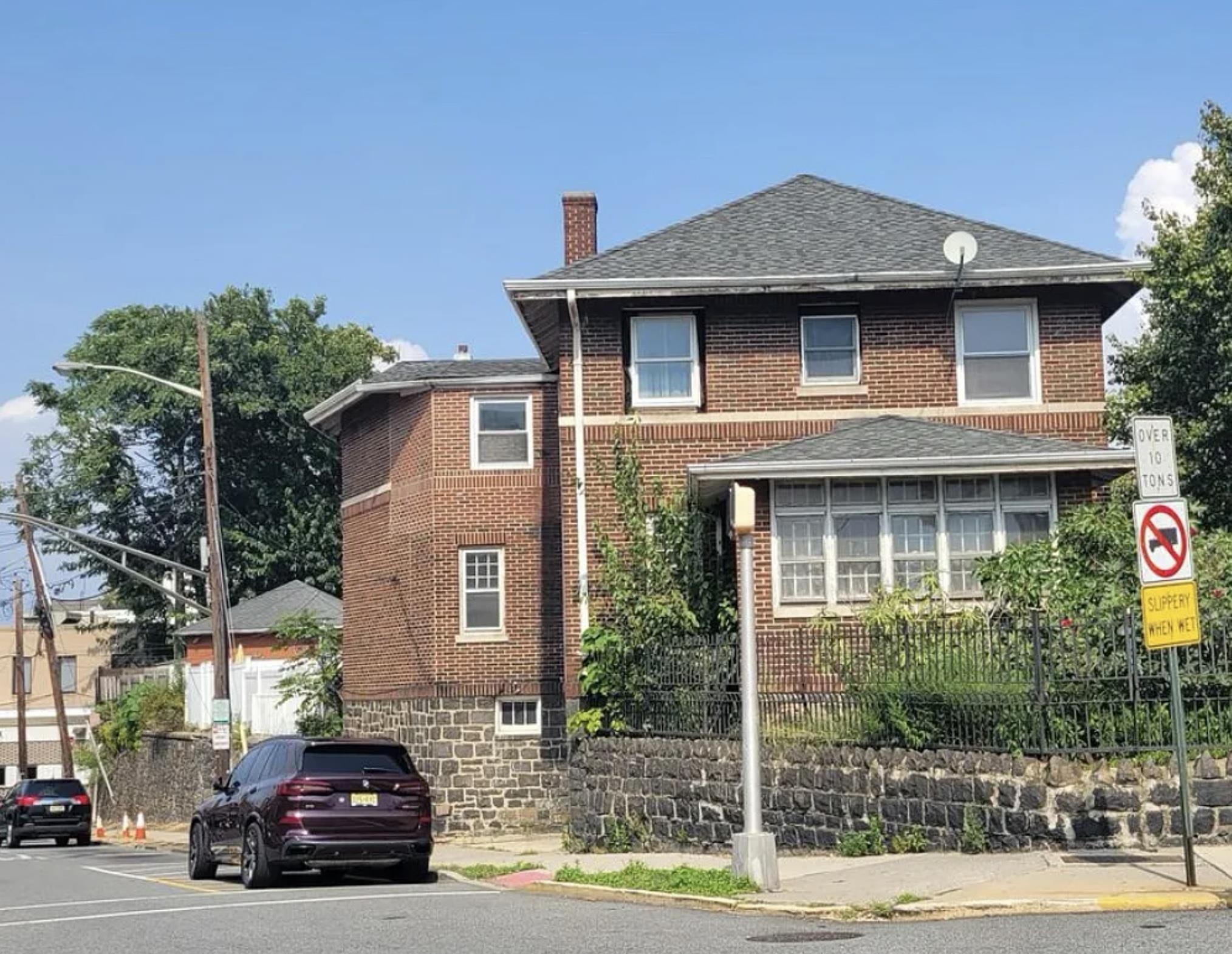 # 240017142 - For Rent in North Bergen NJ