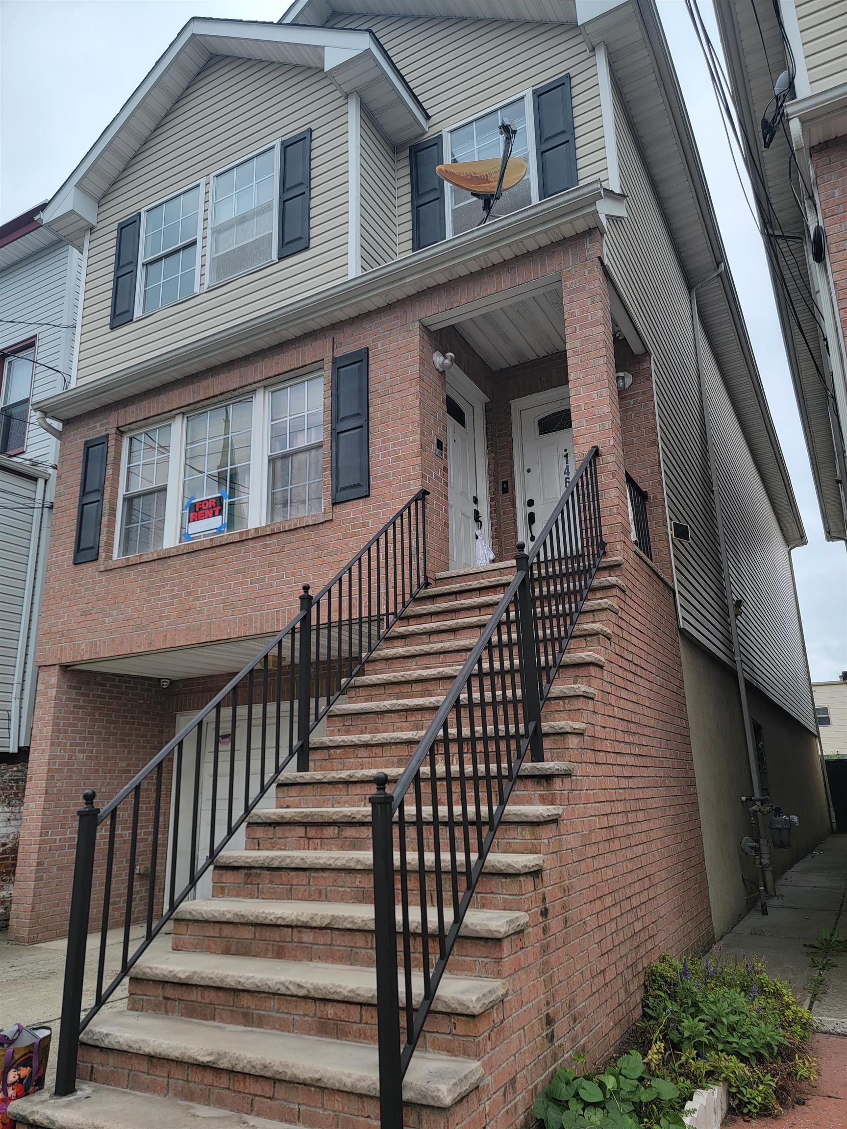 # 240017189 - For Rent in JERSEY CITY - Greenville NJ