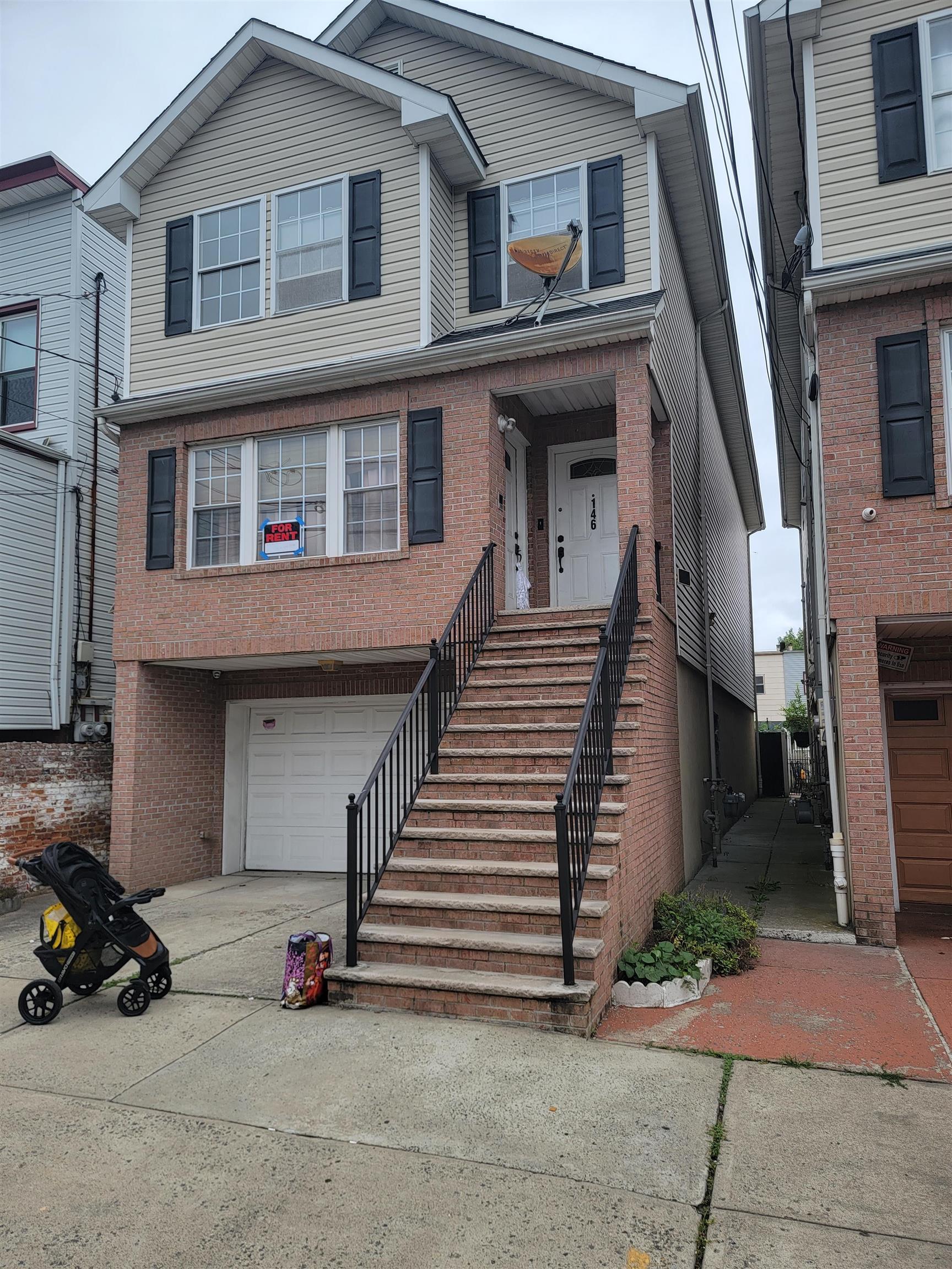 # 240017190 - For Rent in JERSEY CITY - Greenville NJ