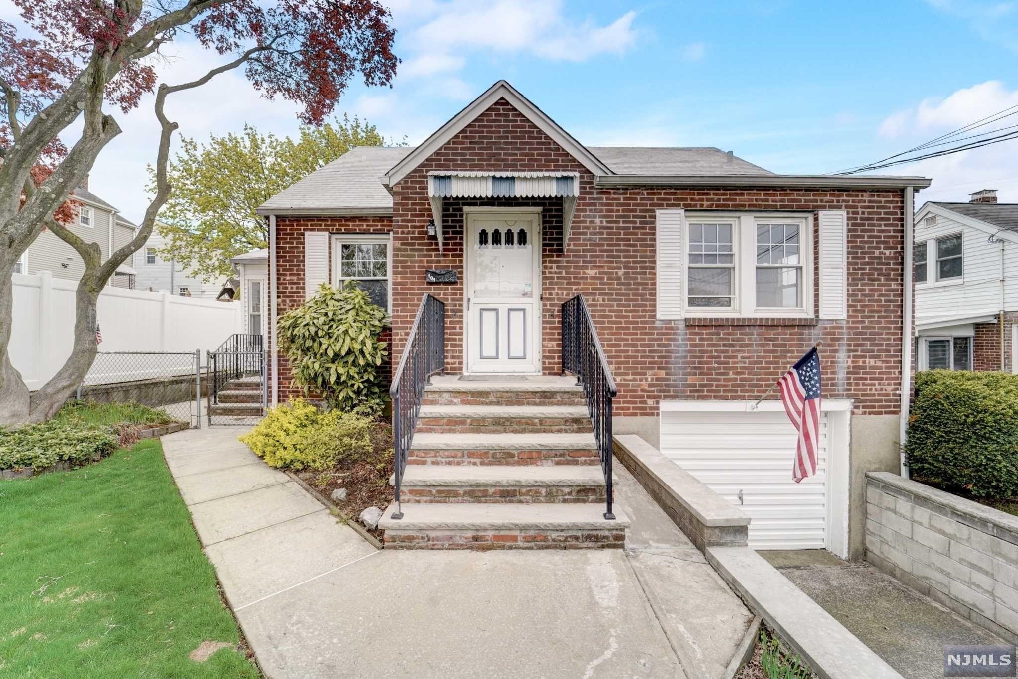 # 240017376 - For Rent in North Arlington NJ