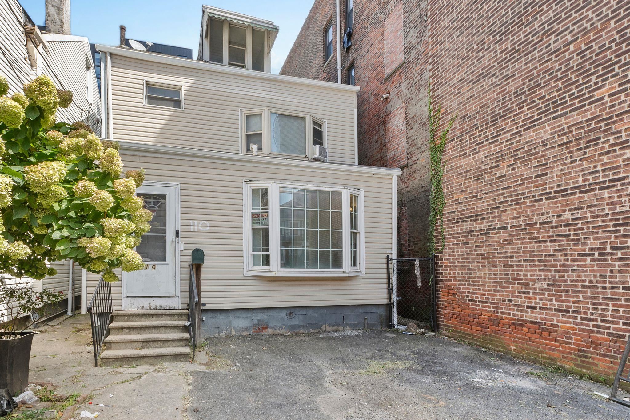 # 240017431 - For Rent in JERSEY CITY - Journal Square NJ