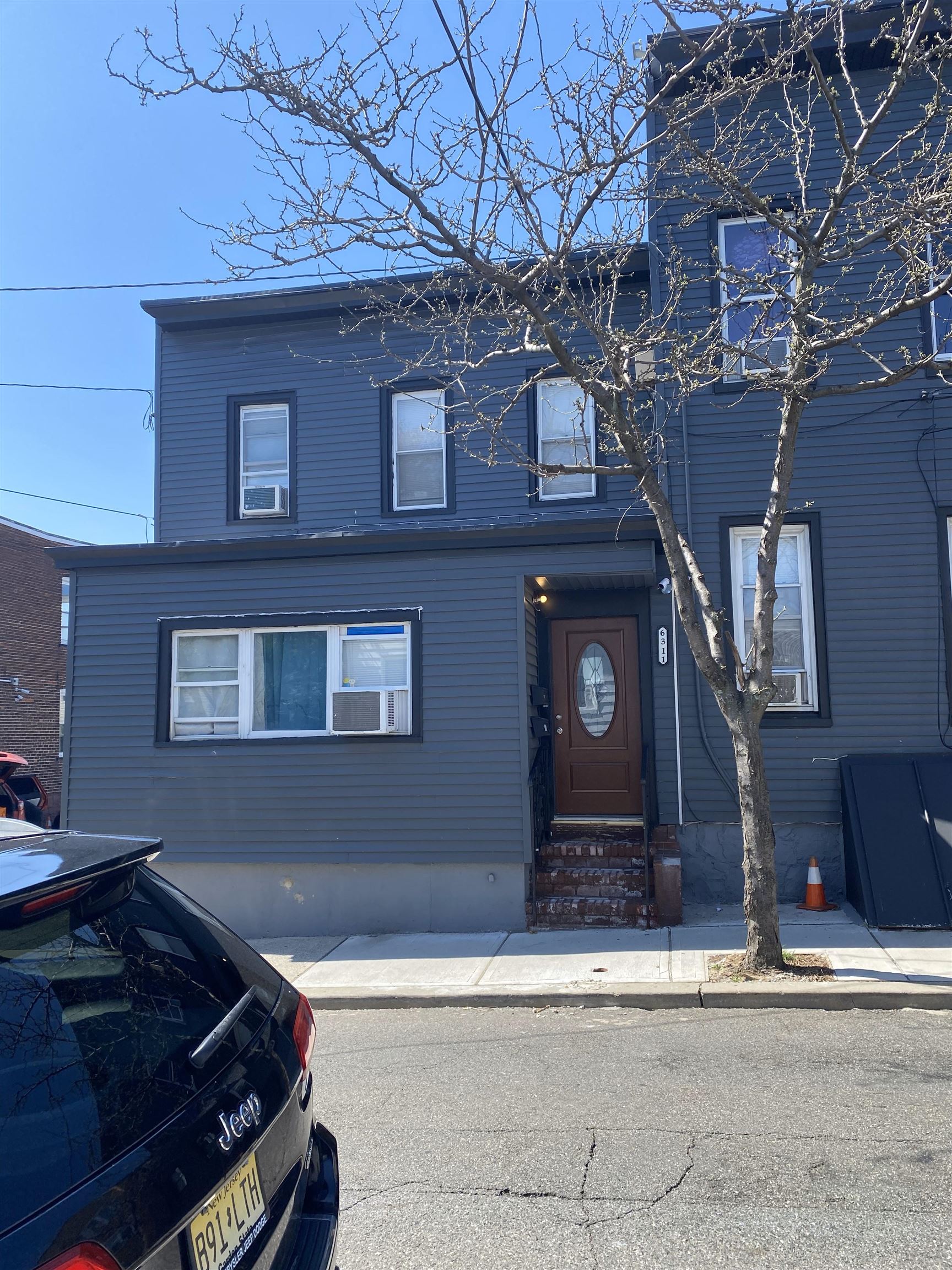 # 240017470 - For Rent in West New York NJ