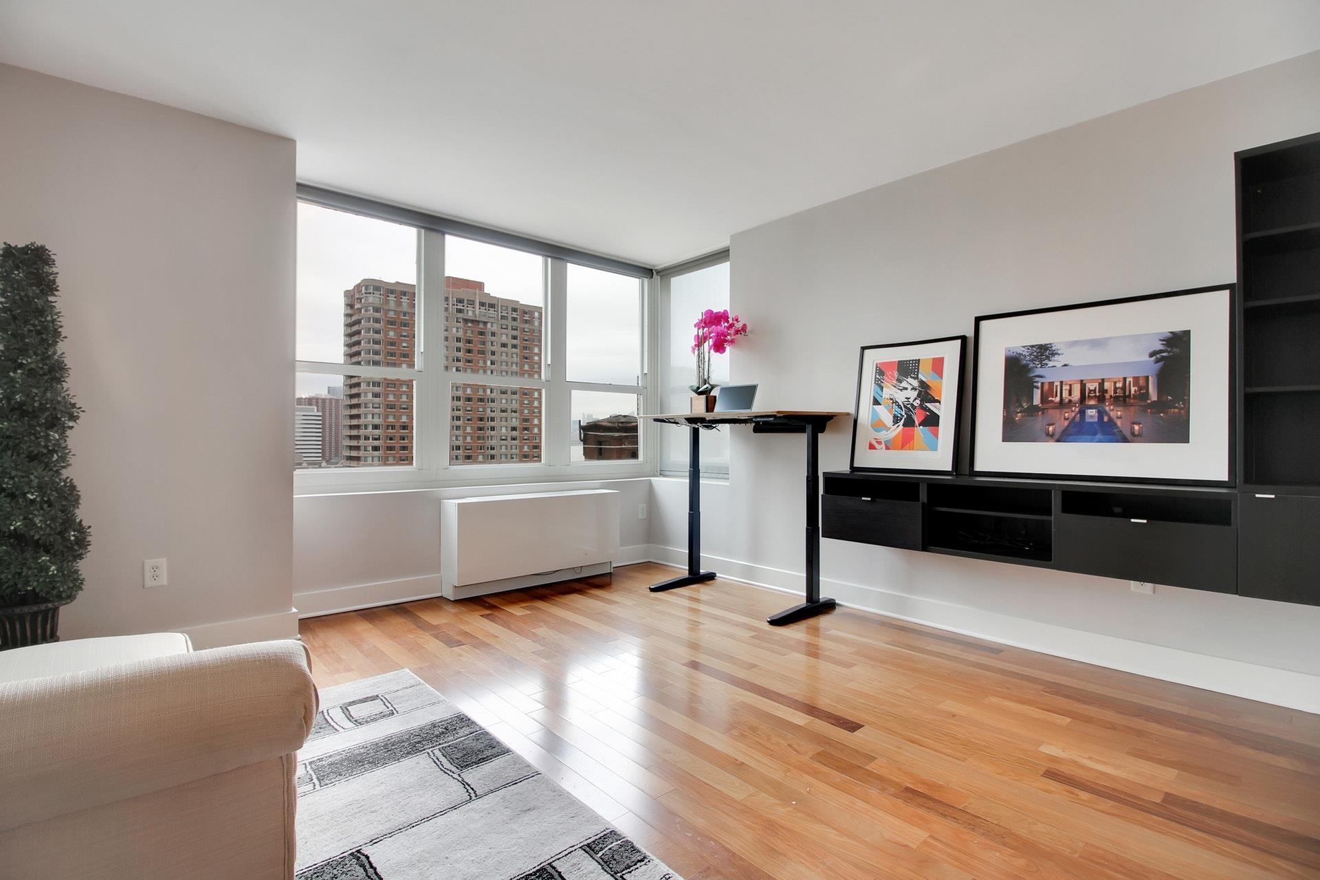 # 240017611 - For Rent in JERSEY CITY - Downtown NJ