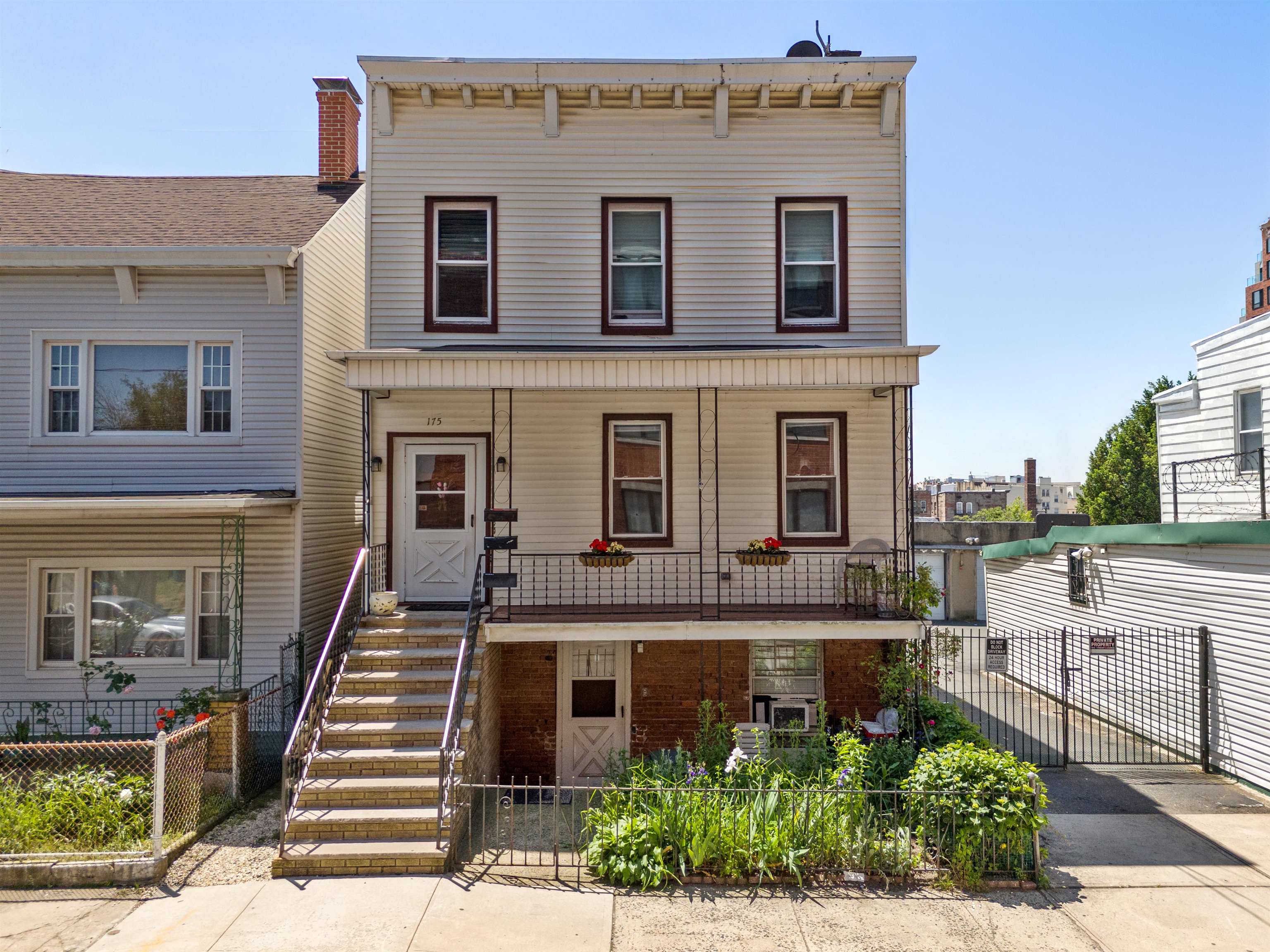 # 240017628 - For Rent in JERSEY CITY - Journal Square NJ