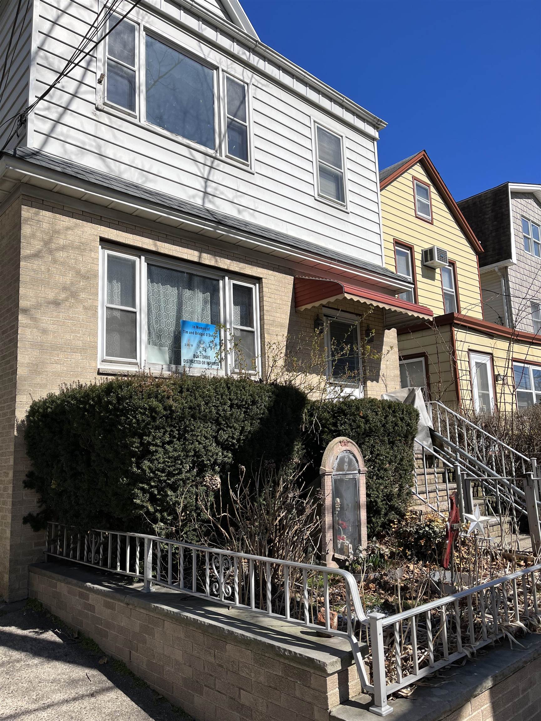 # 240017651 - For Rent in Bayonne NJ