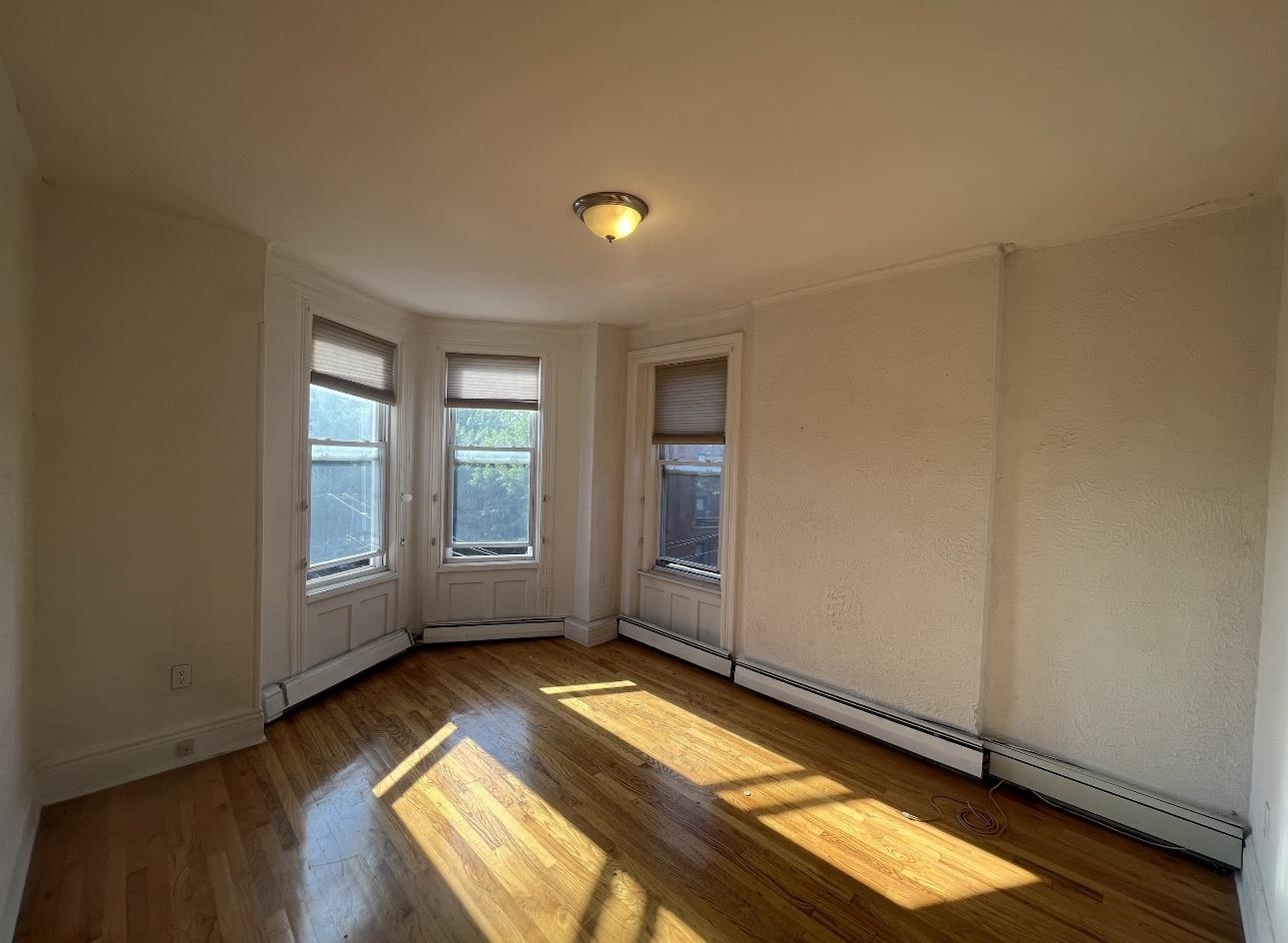 # 240017653 - For Rent in JERSEY CITY - Downtown NJ