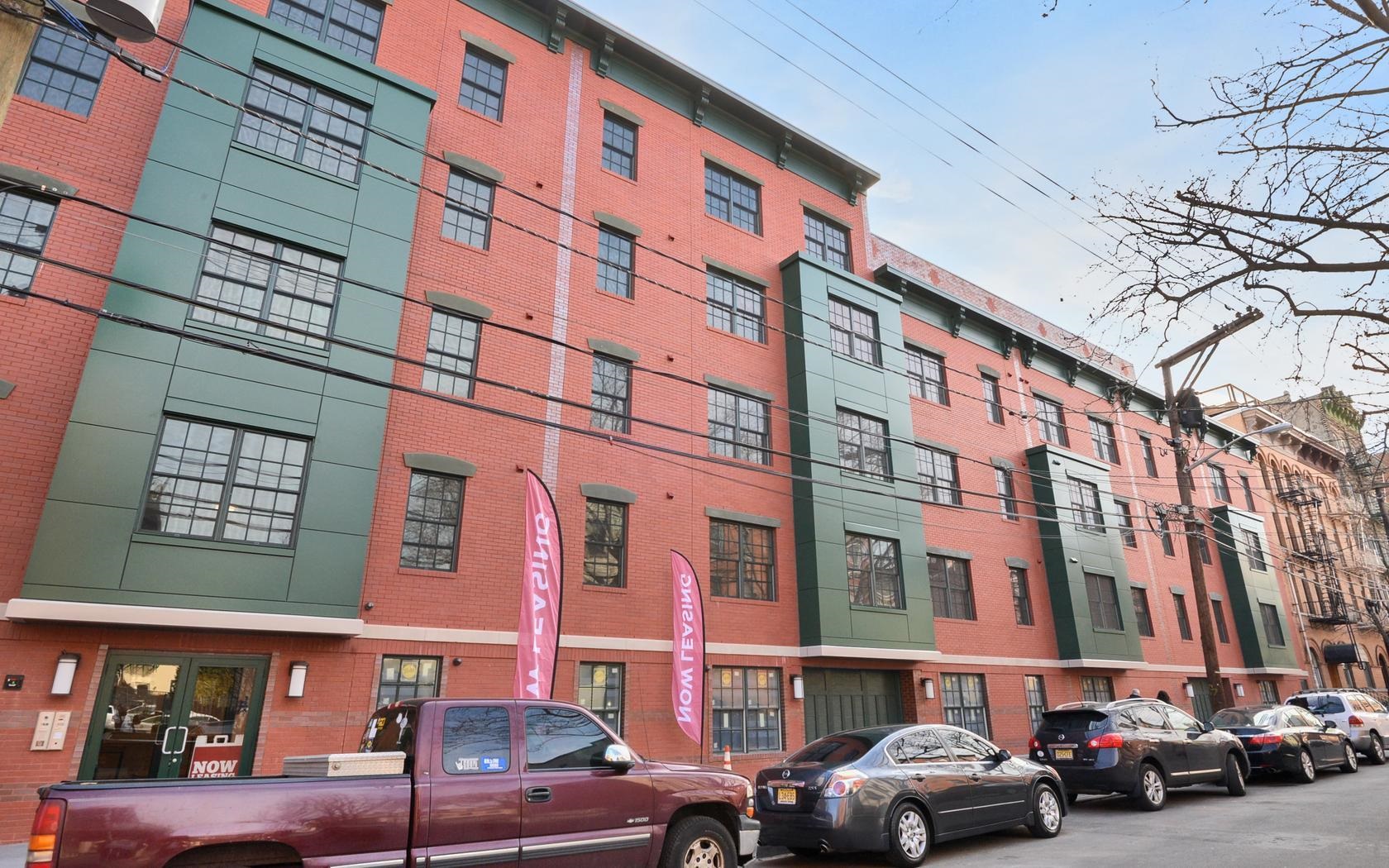 # 240017693 - For Rent in JERSEY CITY - Downtown NJ