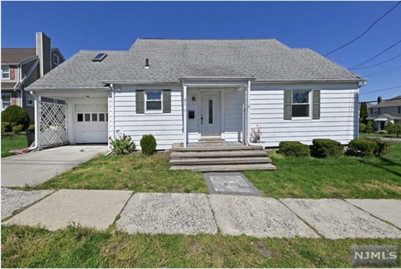 # 240018044 - For Rent in Maywood NJ