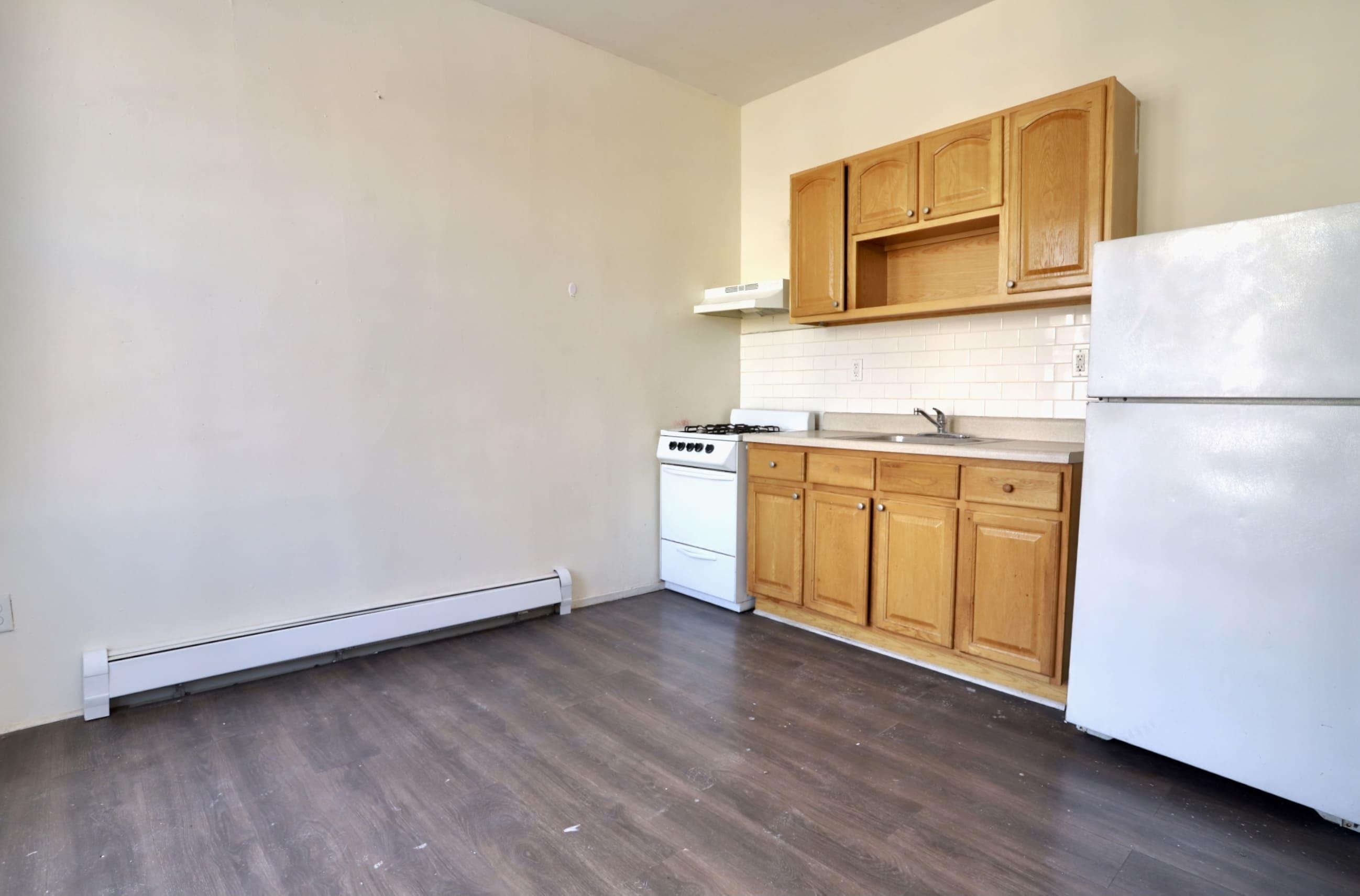 # 240018303 - For Rent in JERSEY CITY - Greenville NJ