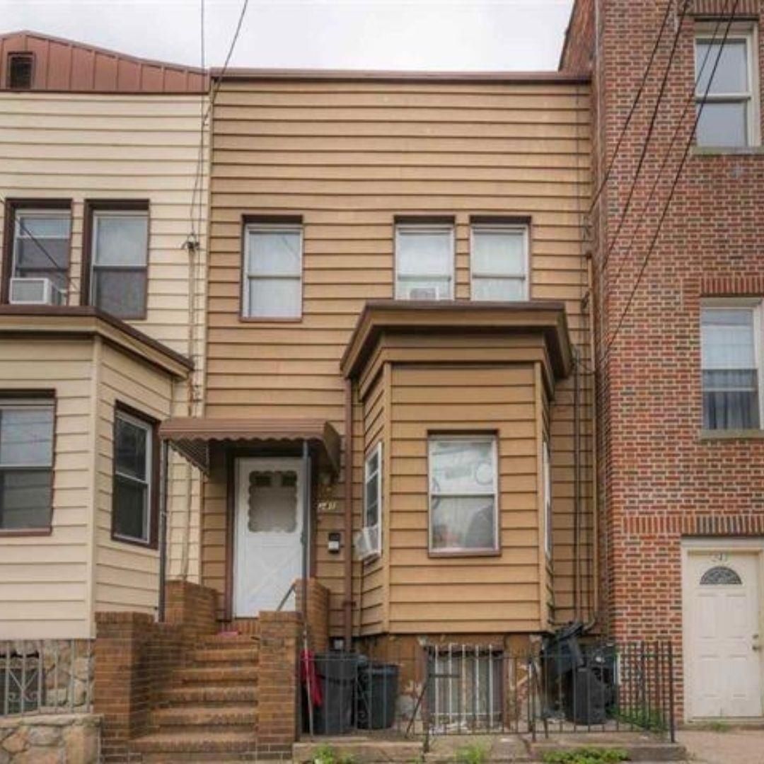 # 240018322 - For Rent in JERSEY CITY - Heights NJ