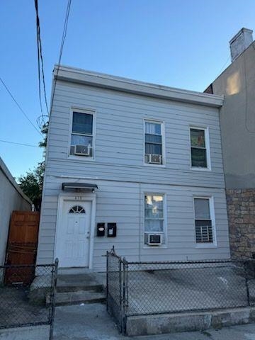 # 240018333 - For Rent in Union City NJ