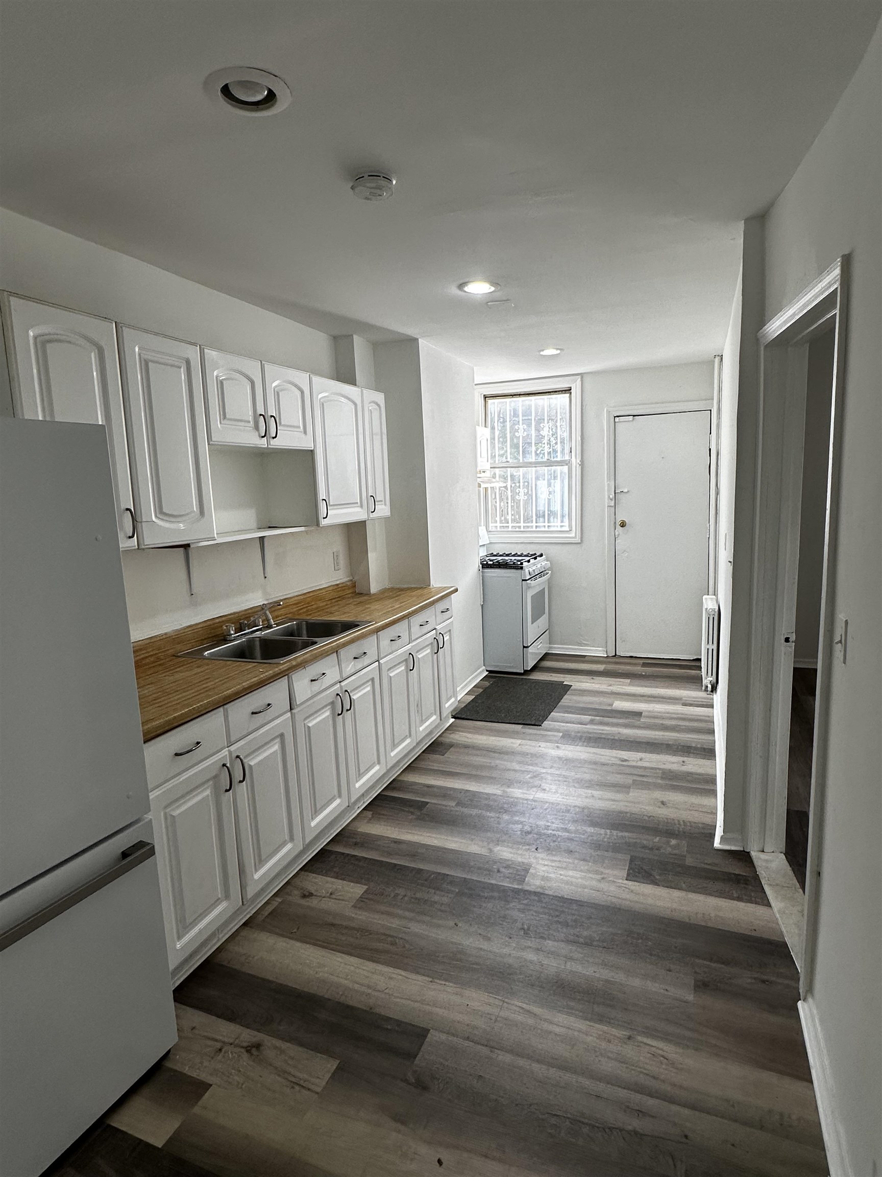 # 240018517 - For Rent in JERSEY CITY - Greenville NJ