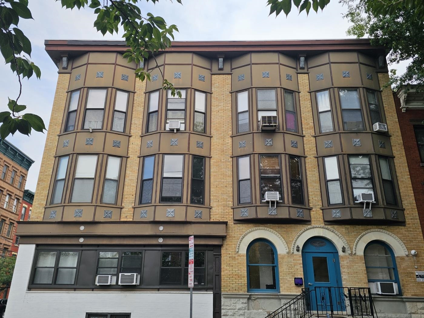 # 240018531 - For Rent in JERSEY CITY - Downtown NJ