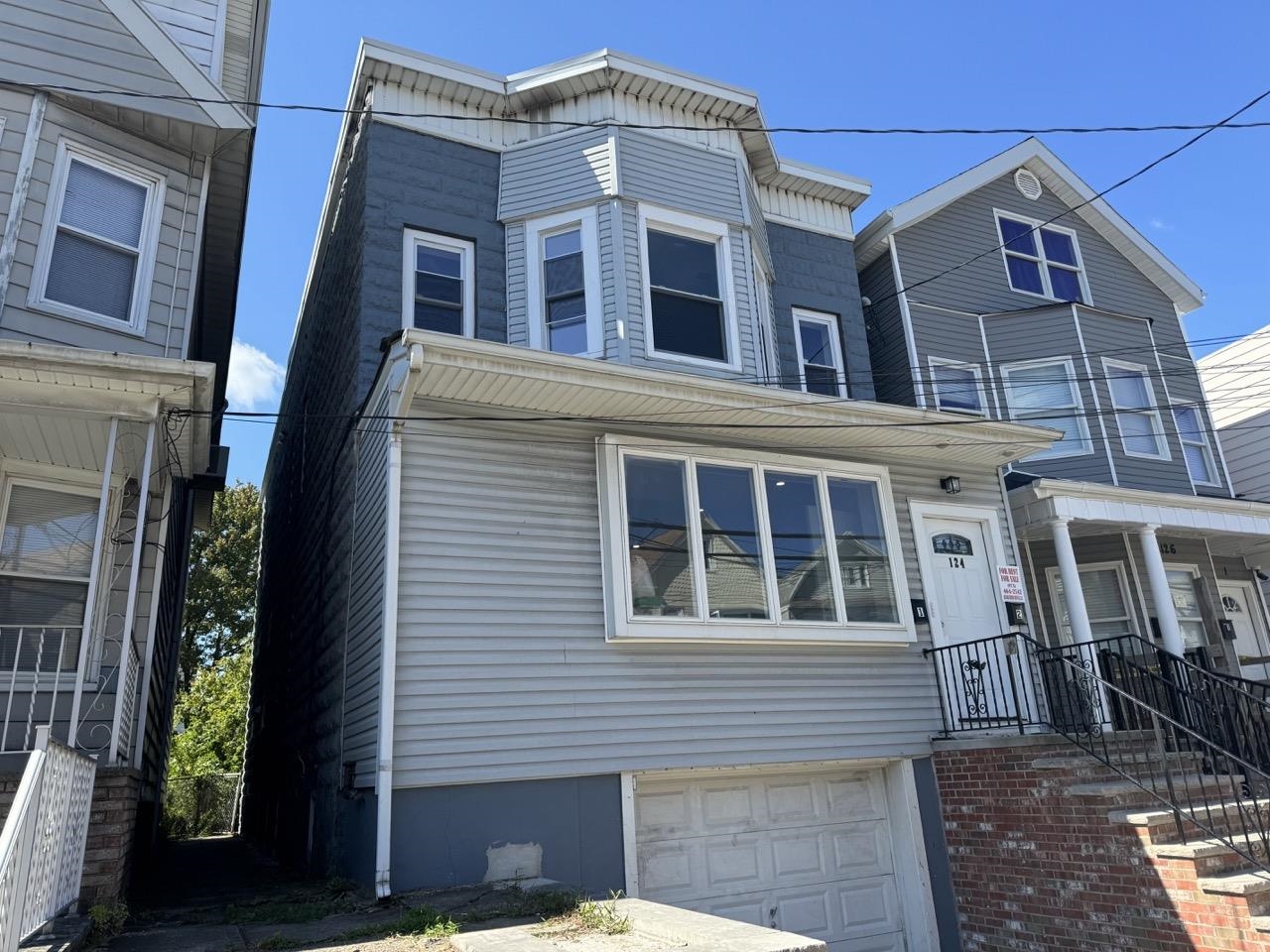 # 240018594 - For Rent in Bayonne NJ