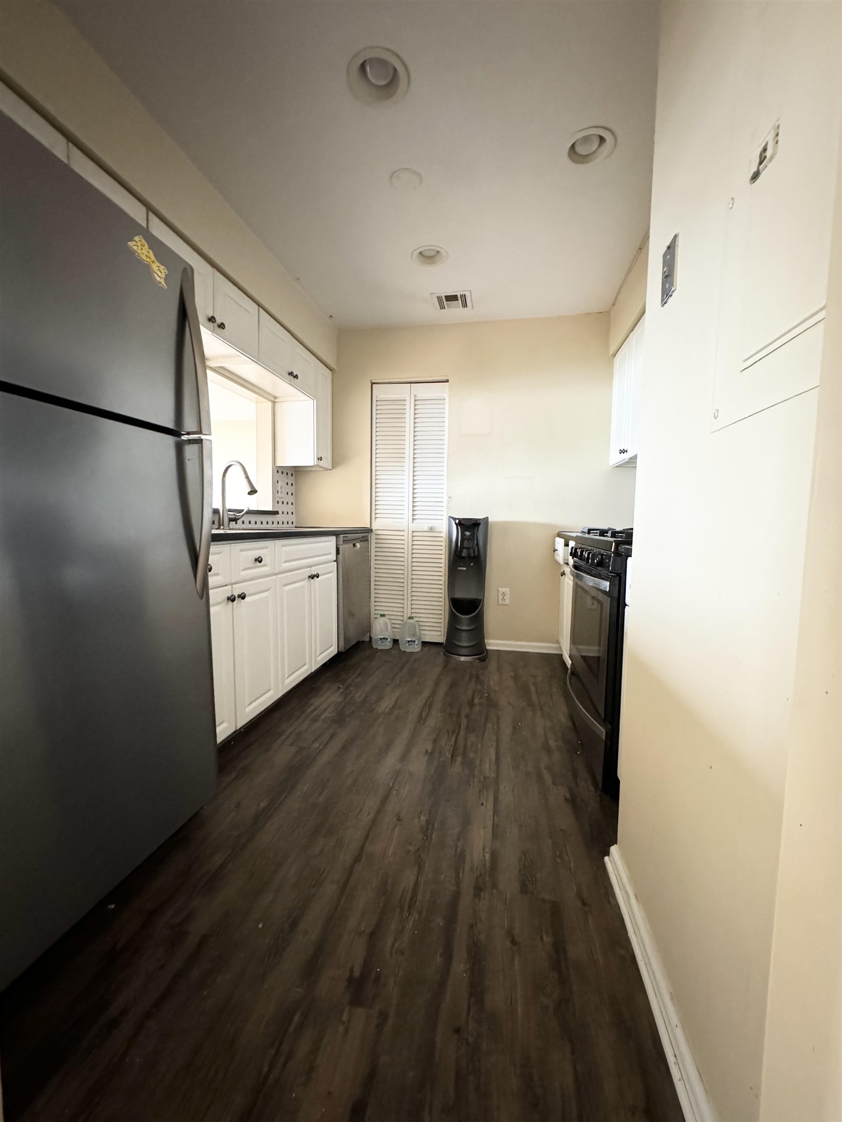 # 240018620 - For Rent in North Bergen NJ