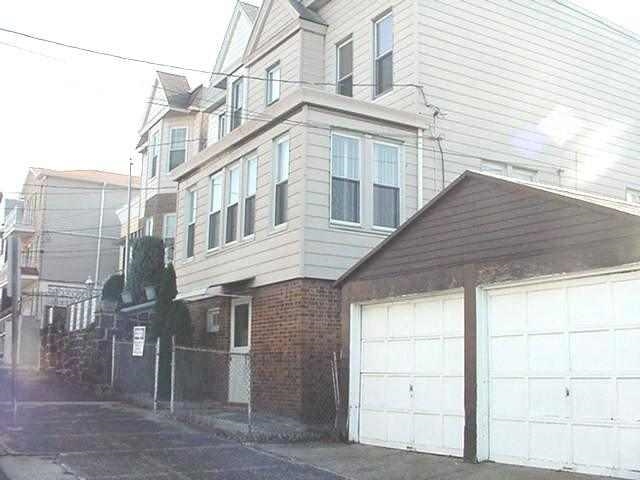 # 240018630 - For Rent in JERSEY CITY - Heights NJ