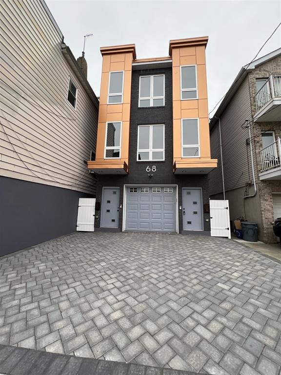 # 240018666 - For Rent in Bayonne NJ