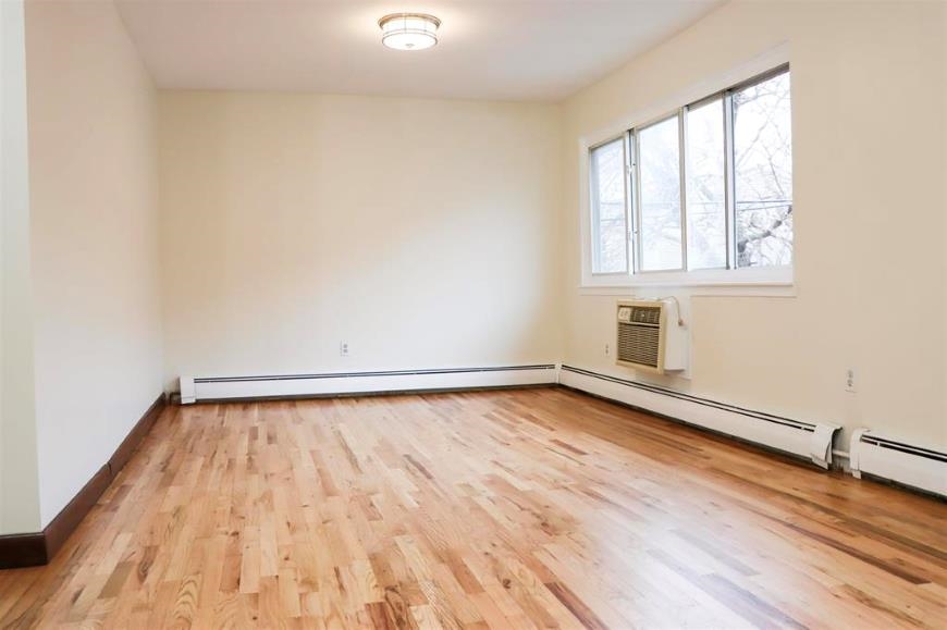 # 240018786 - For Rent in North Bergen NJ