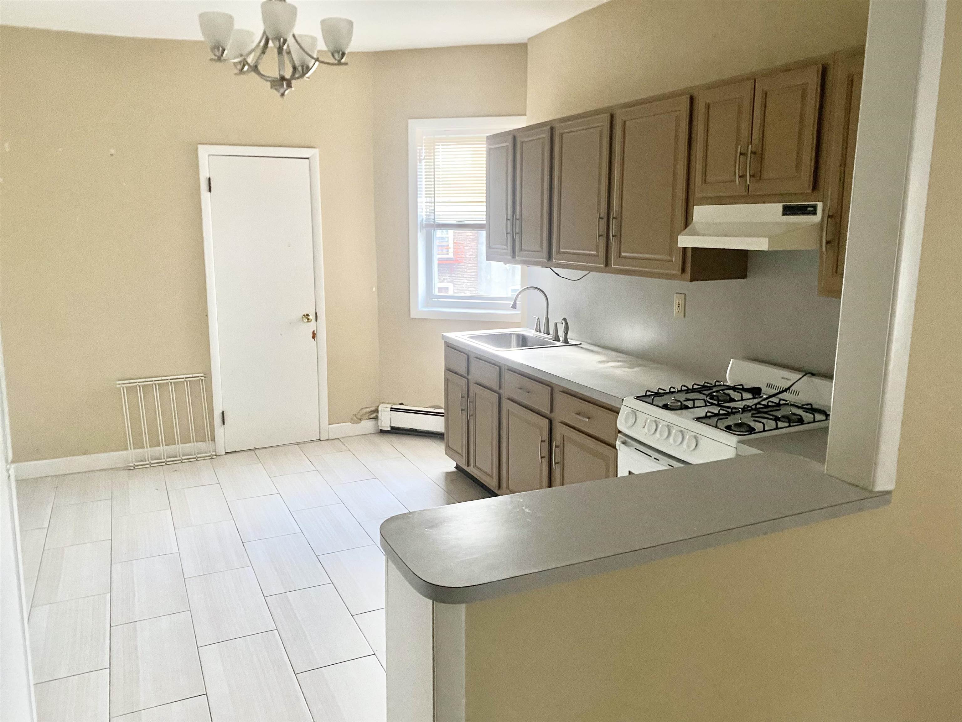 # 240018806 - For Rent in JERSEY CITY - Journal Square NJ