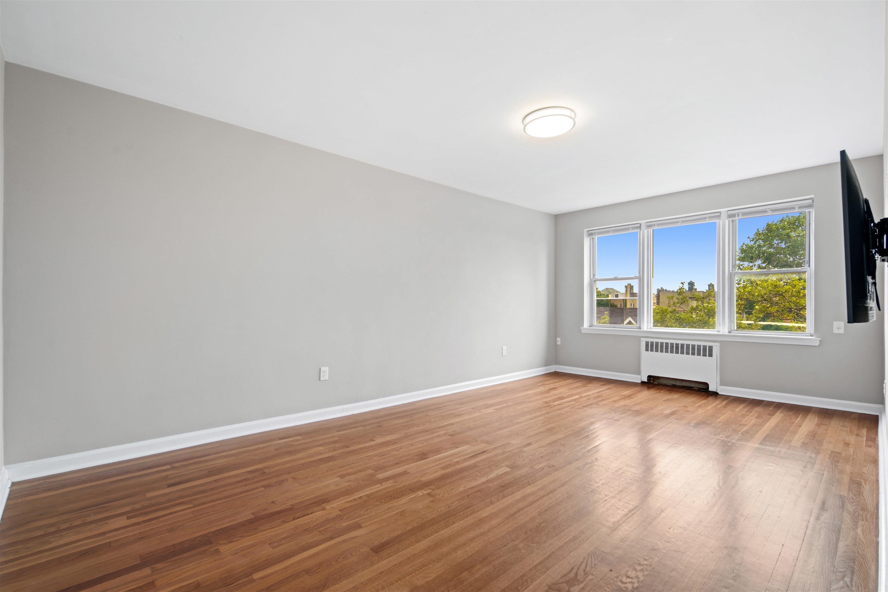 # 240018877 - For Rent in JERSEY CITY - Journal Square NJ