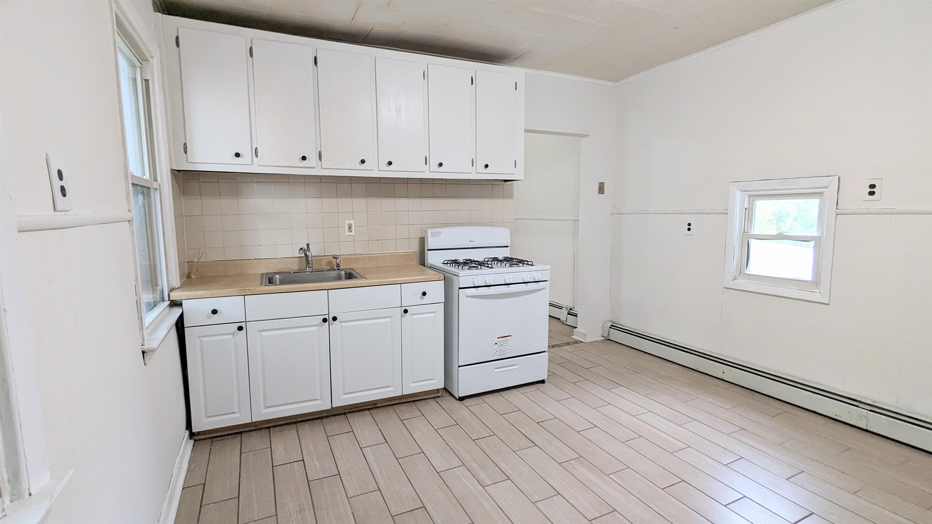 # 240018947 - For Rent in JERSEY CITY - Journal Square NJ