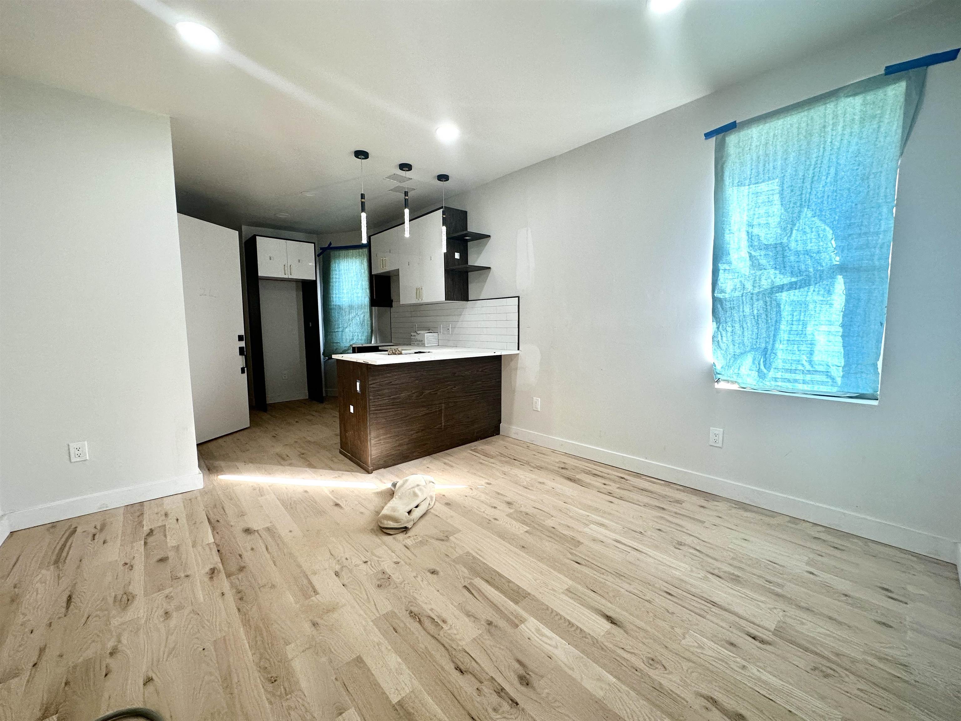 # 240018973 - For Rent in JERSEY CITY - Heights NJ