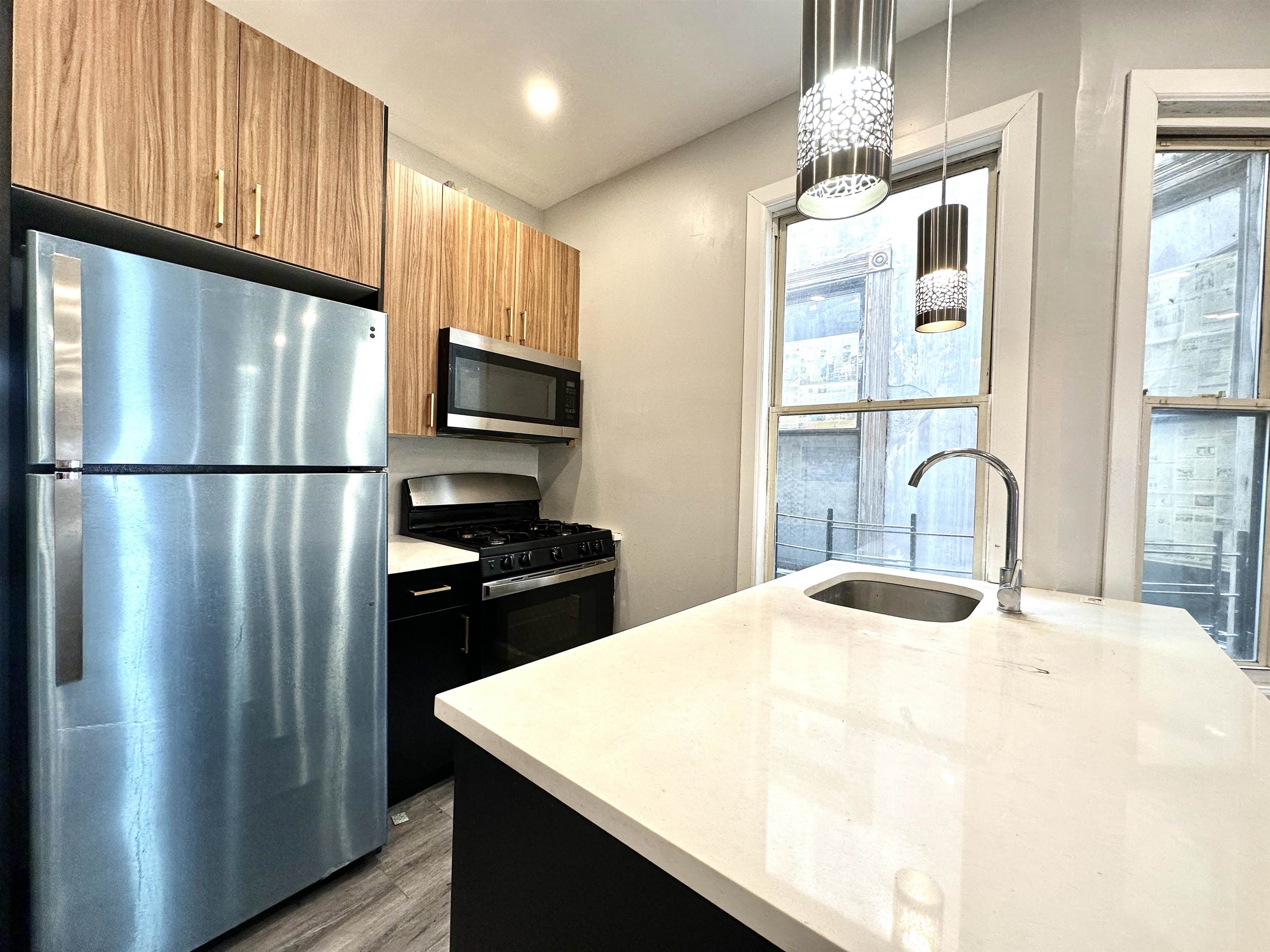 # 240018984 - For Rent in JERSEY CITY - Journal Square NJ