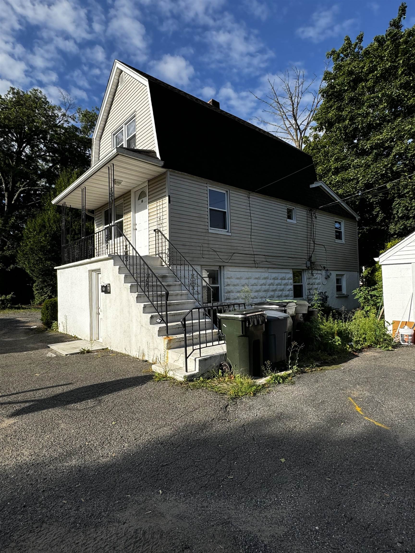 # 240019012 - For Rent in Bergenfield NJ